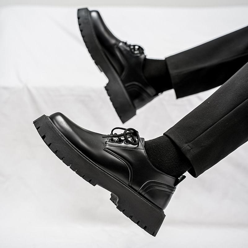 Faux Leather Plain Oxford Shoes Product Image