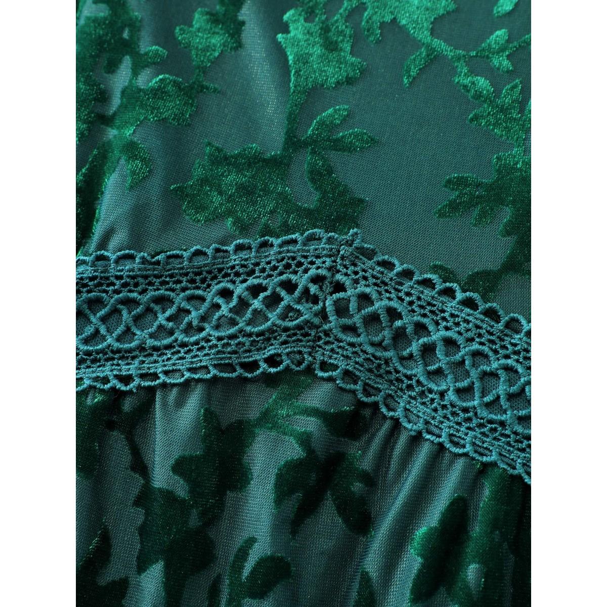 Plus Size Velvet Floral Print Lace Pockets Party Dress DarkGreen Women Party&Cocktail Party Curvy Bloomchic 28/5X Product Image