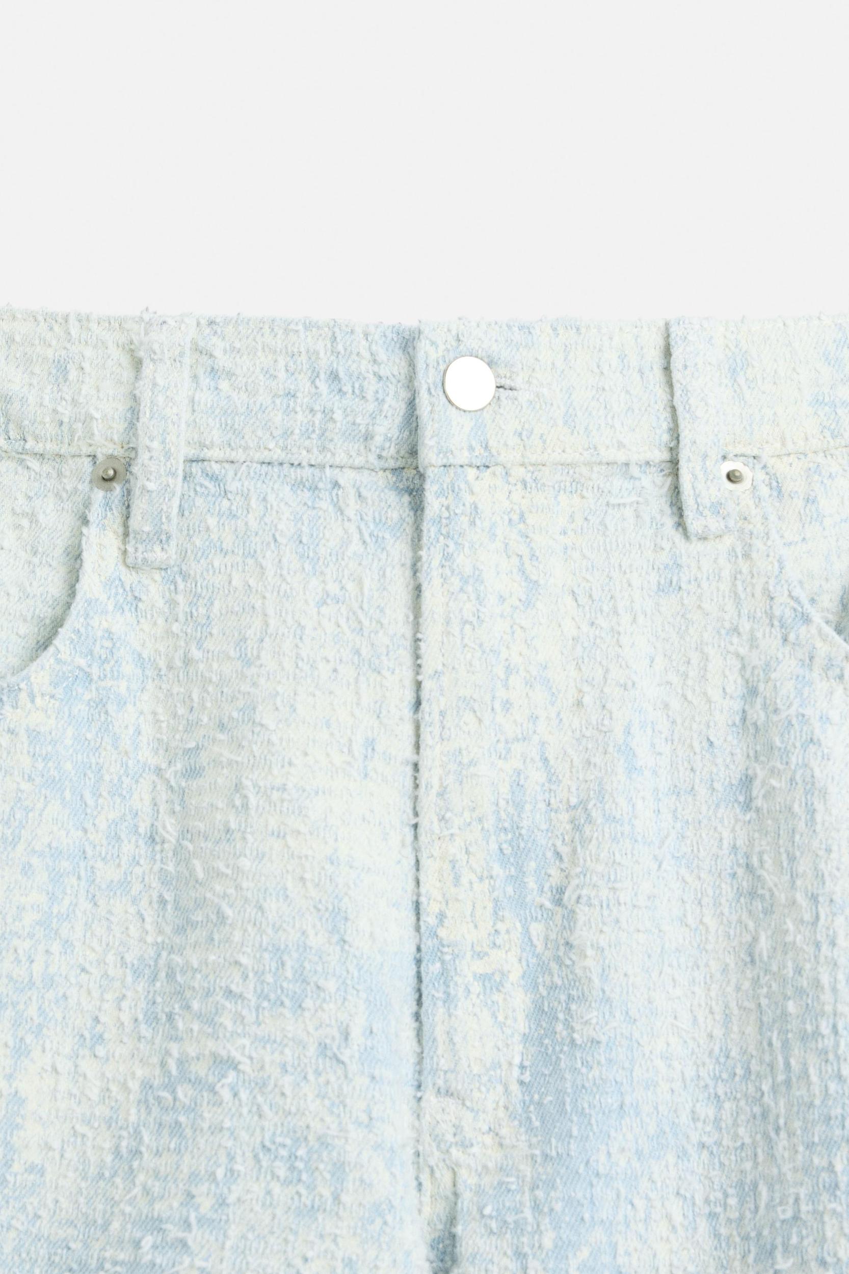 SCRATCHED BAGGY FIT DENIM SHORTS Product Image