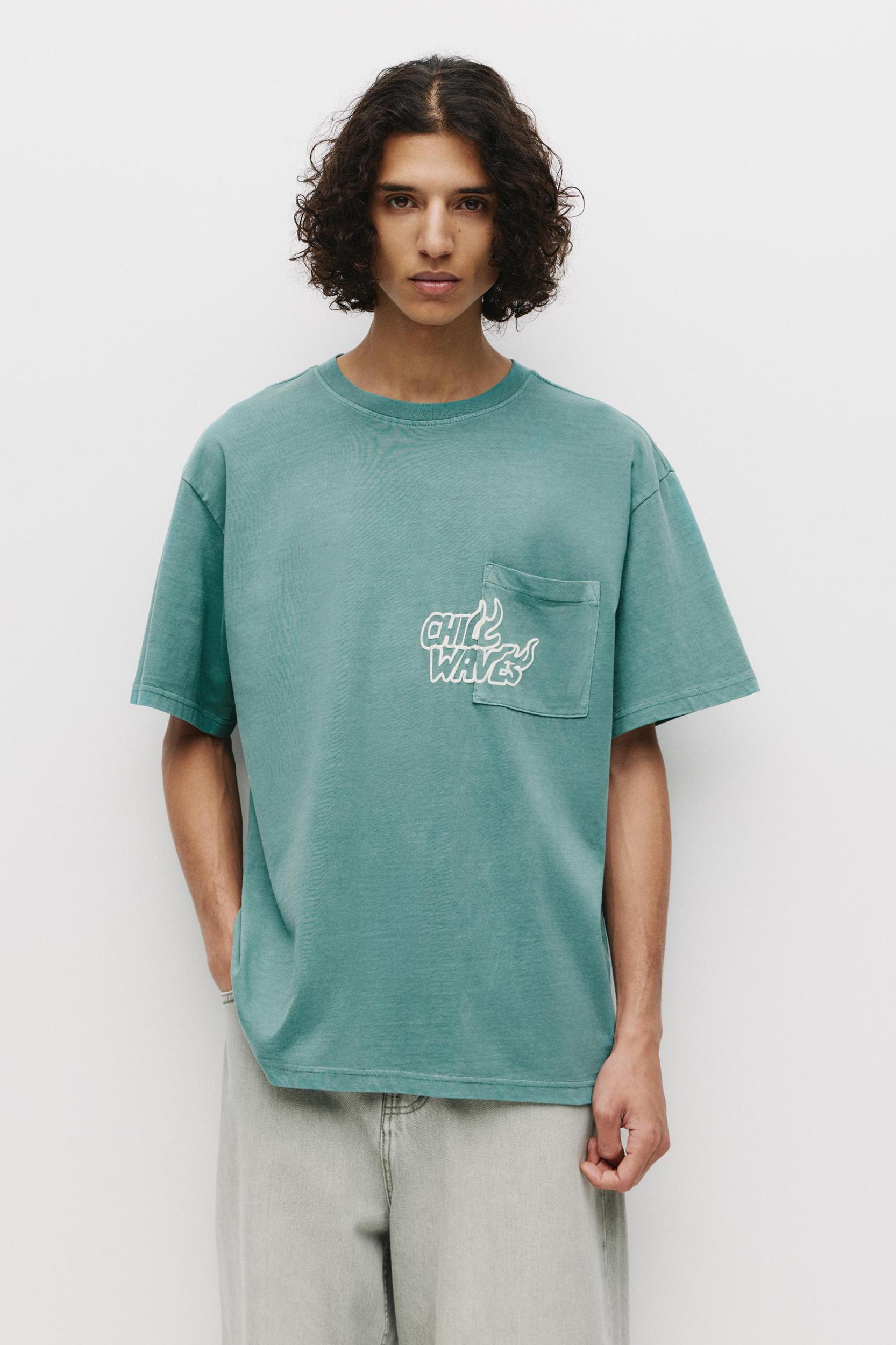 Green pocket T-shirt Product Image