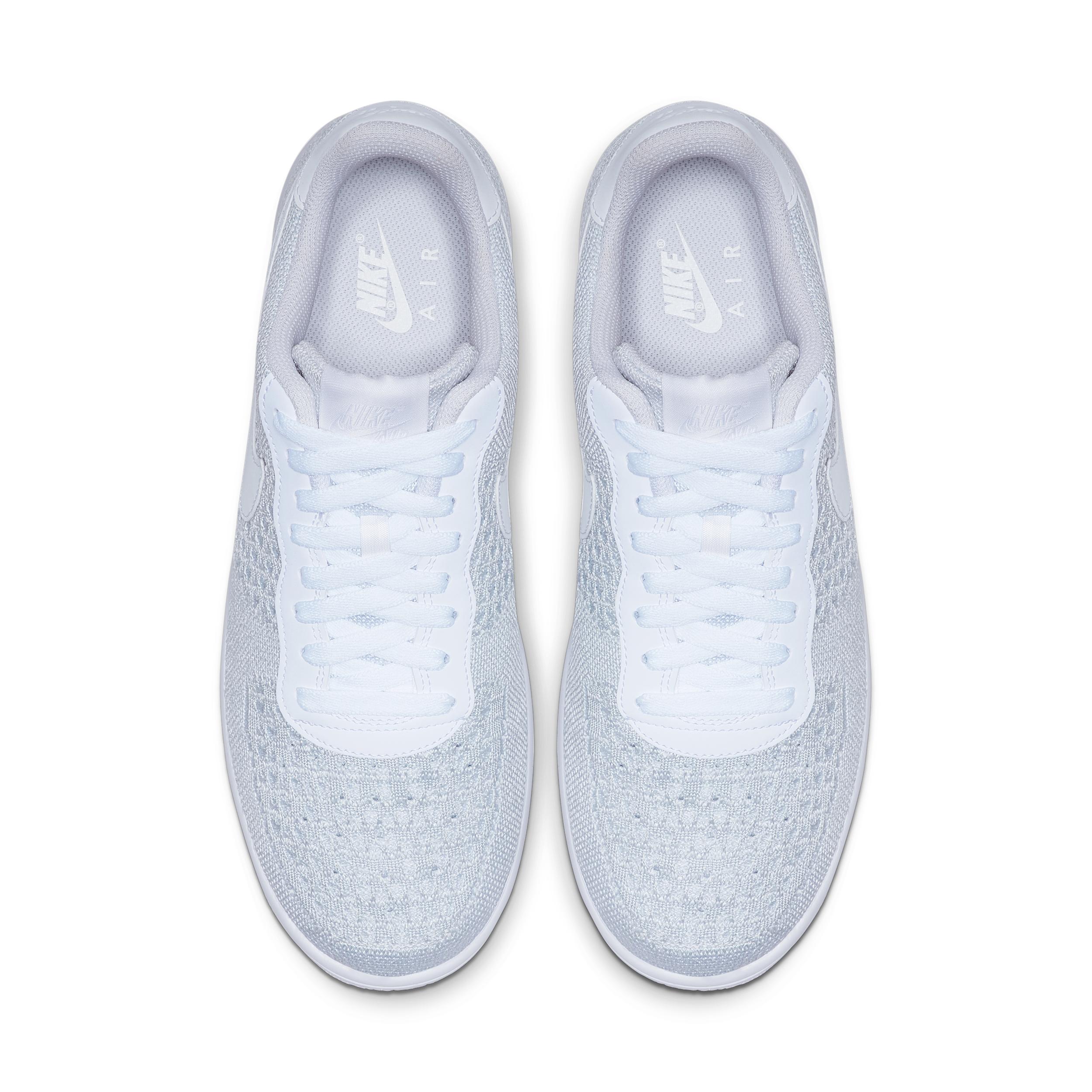 Nike Men's Air Force 1 Flyknit 2.0 Shoes Product Image