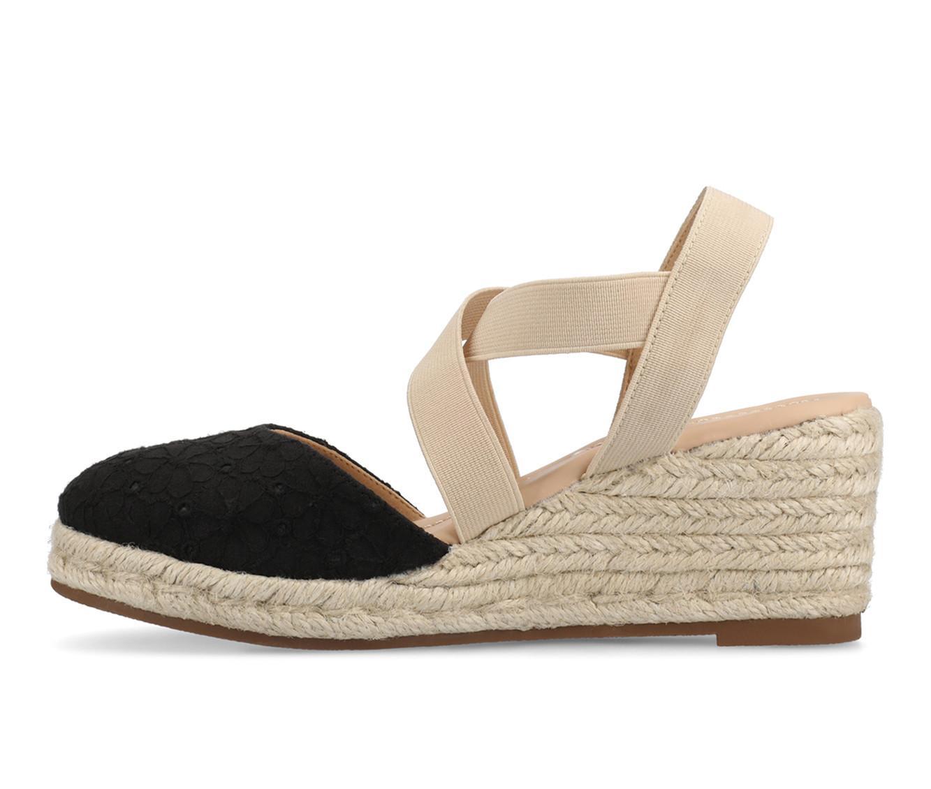 Women's Journee Collection Ashlee Wedges Product Image