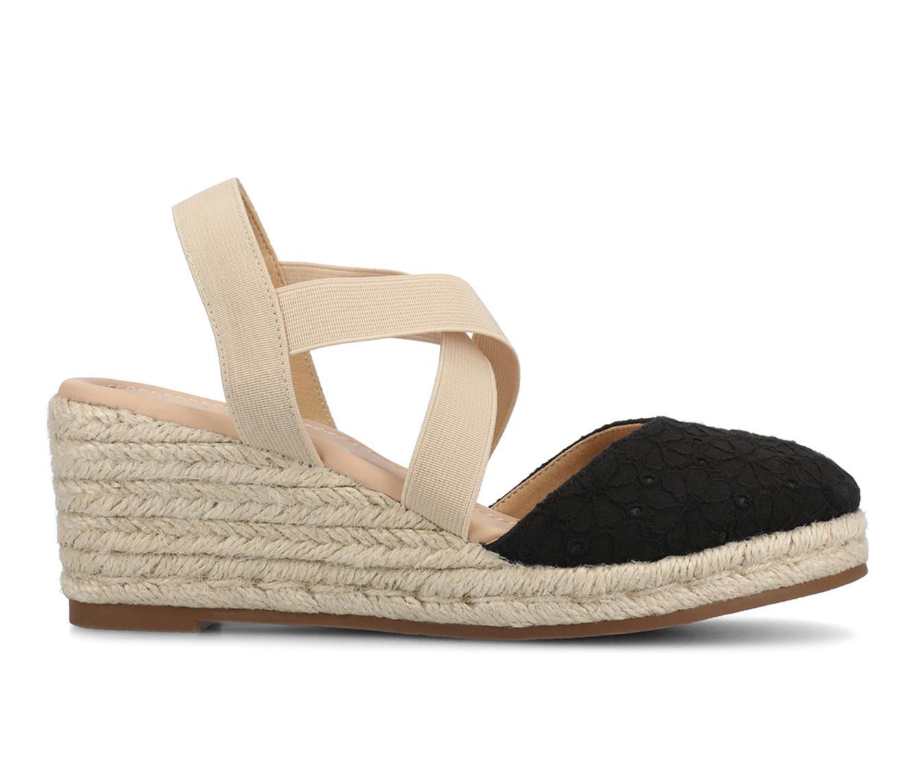 Women's Journee Collection Ashlee Wedges Product Image