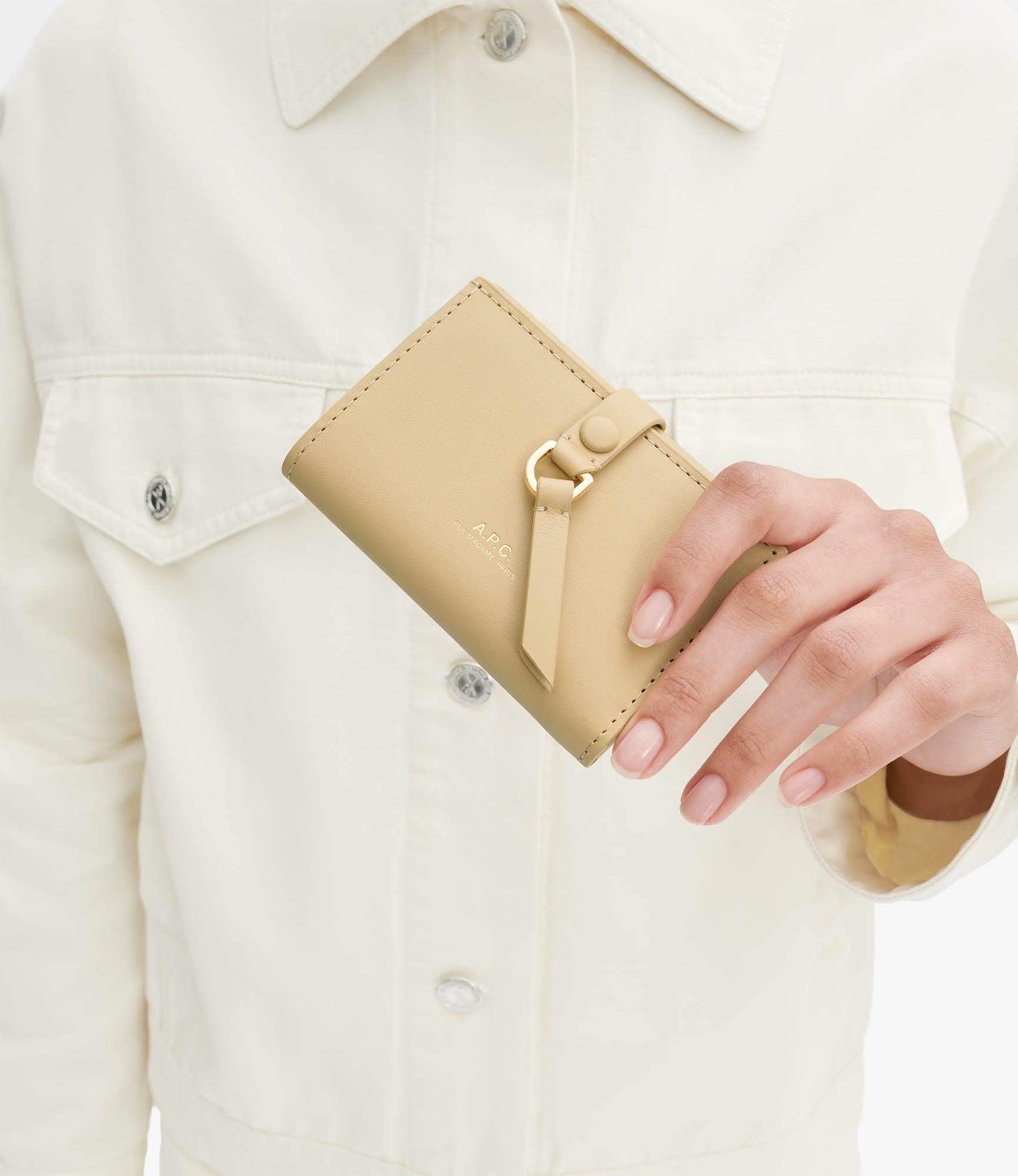 Noa trifold wallet Product Image