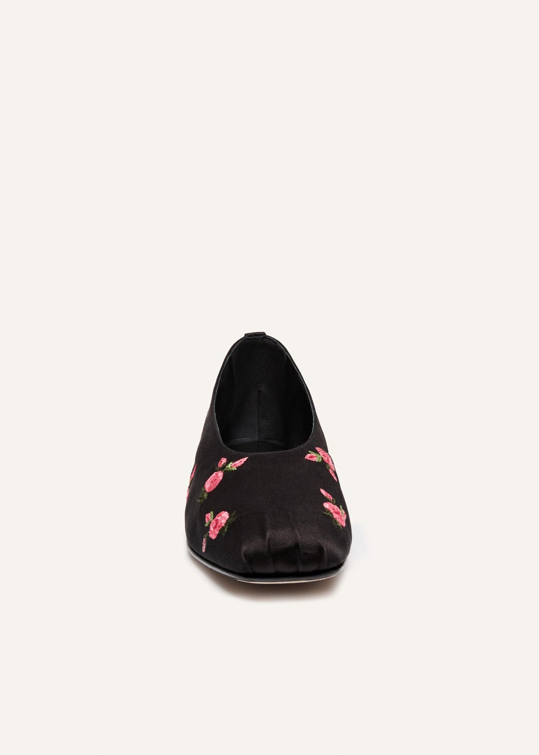 Satin ballet flats in black Product Image