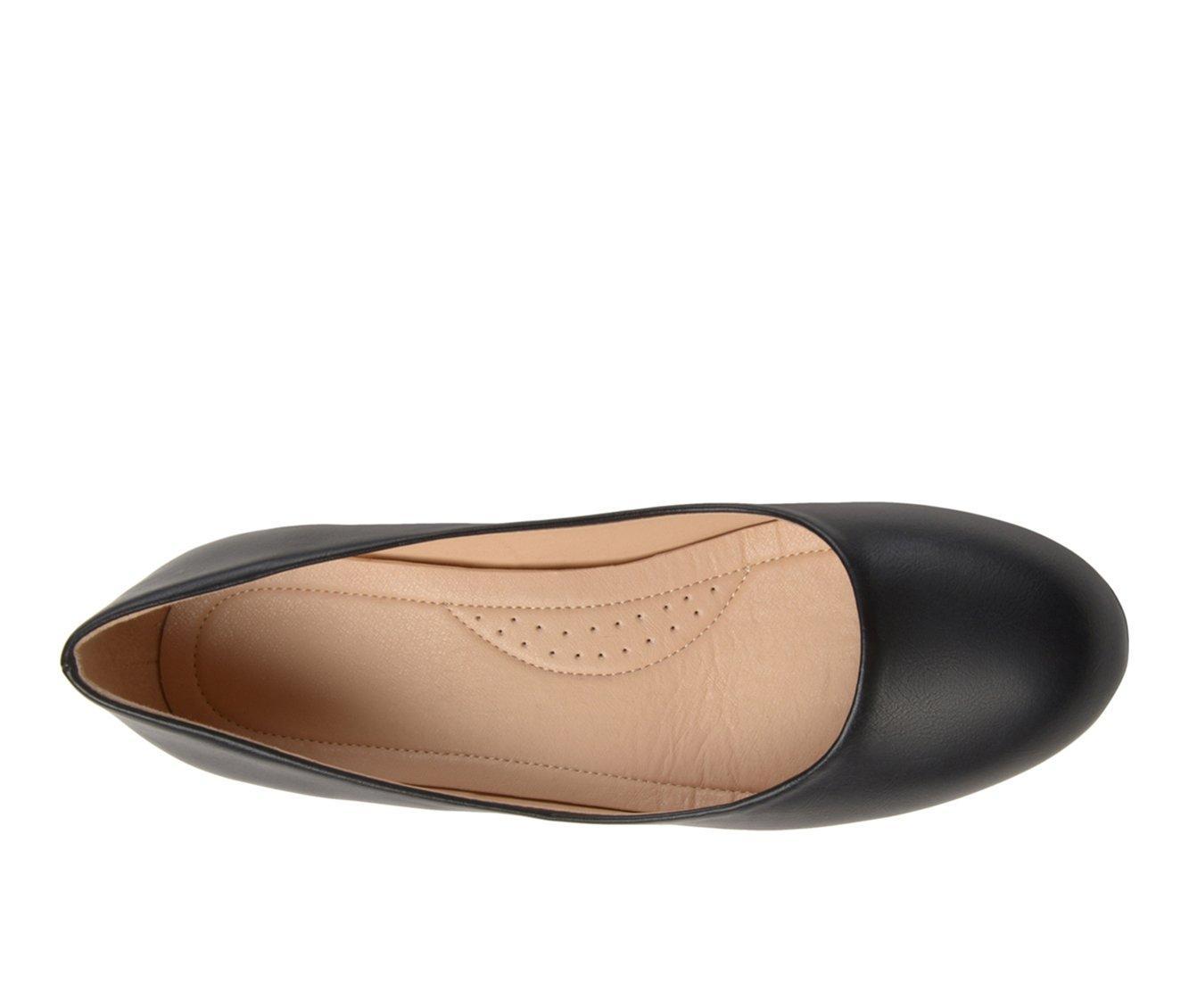 Women's Journee Collection Saar Pumps Product Image