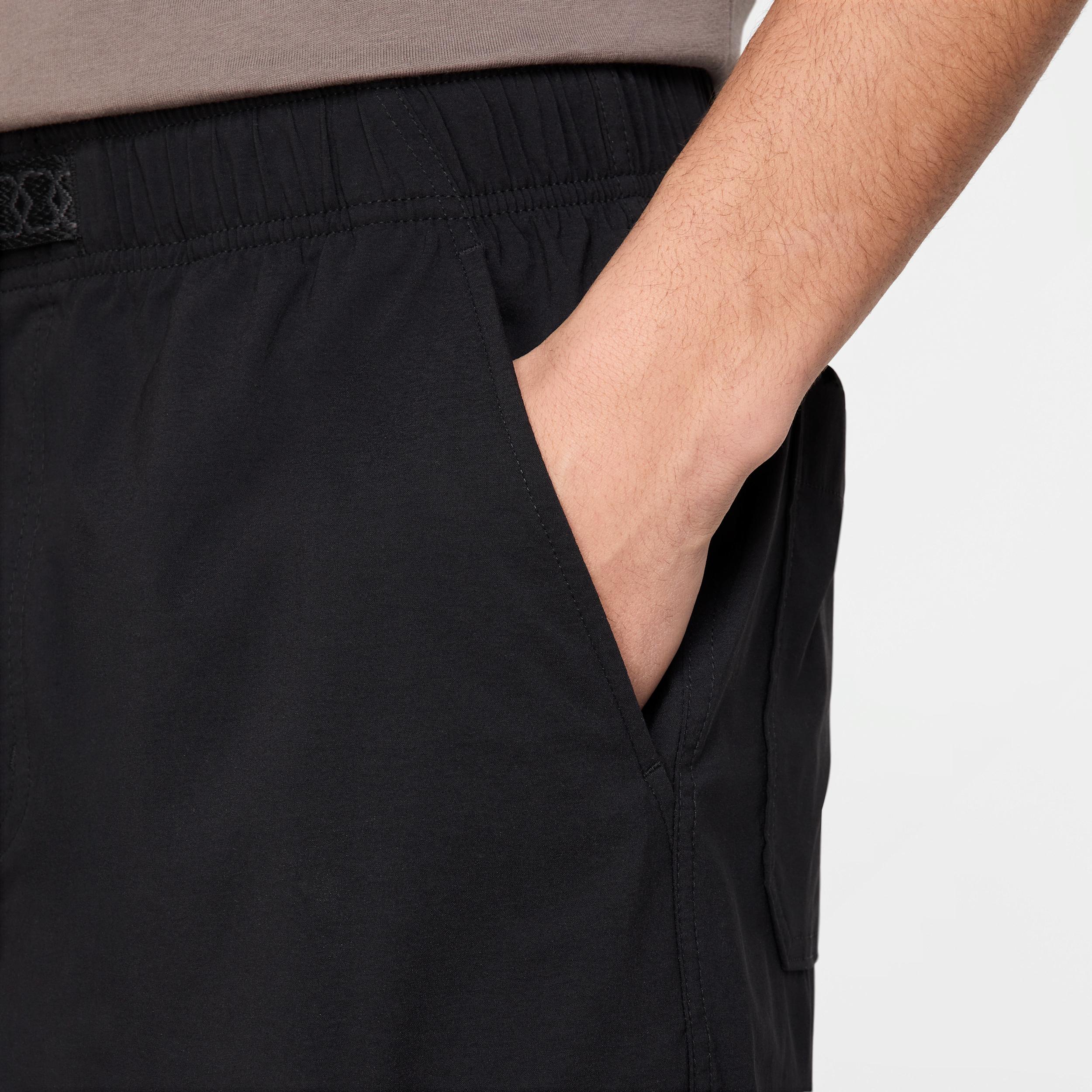 Mens Nike SB Dri-FIT Kearny Cargo Skate Shorts | HJ2908-010 Product Image