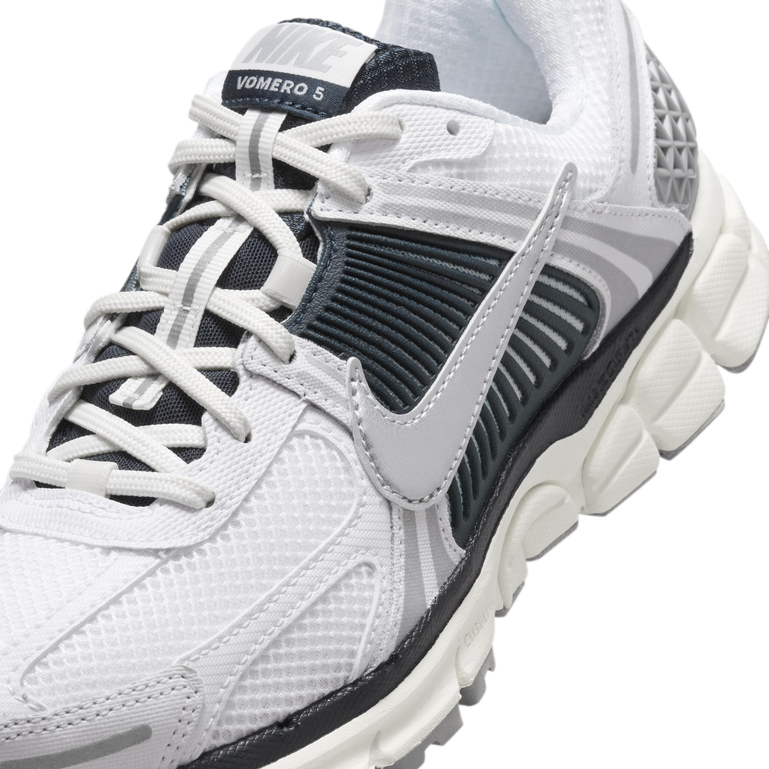Nike Zoom Vomero 5 Women's Shoes Product Image