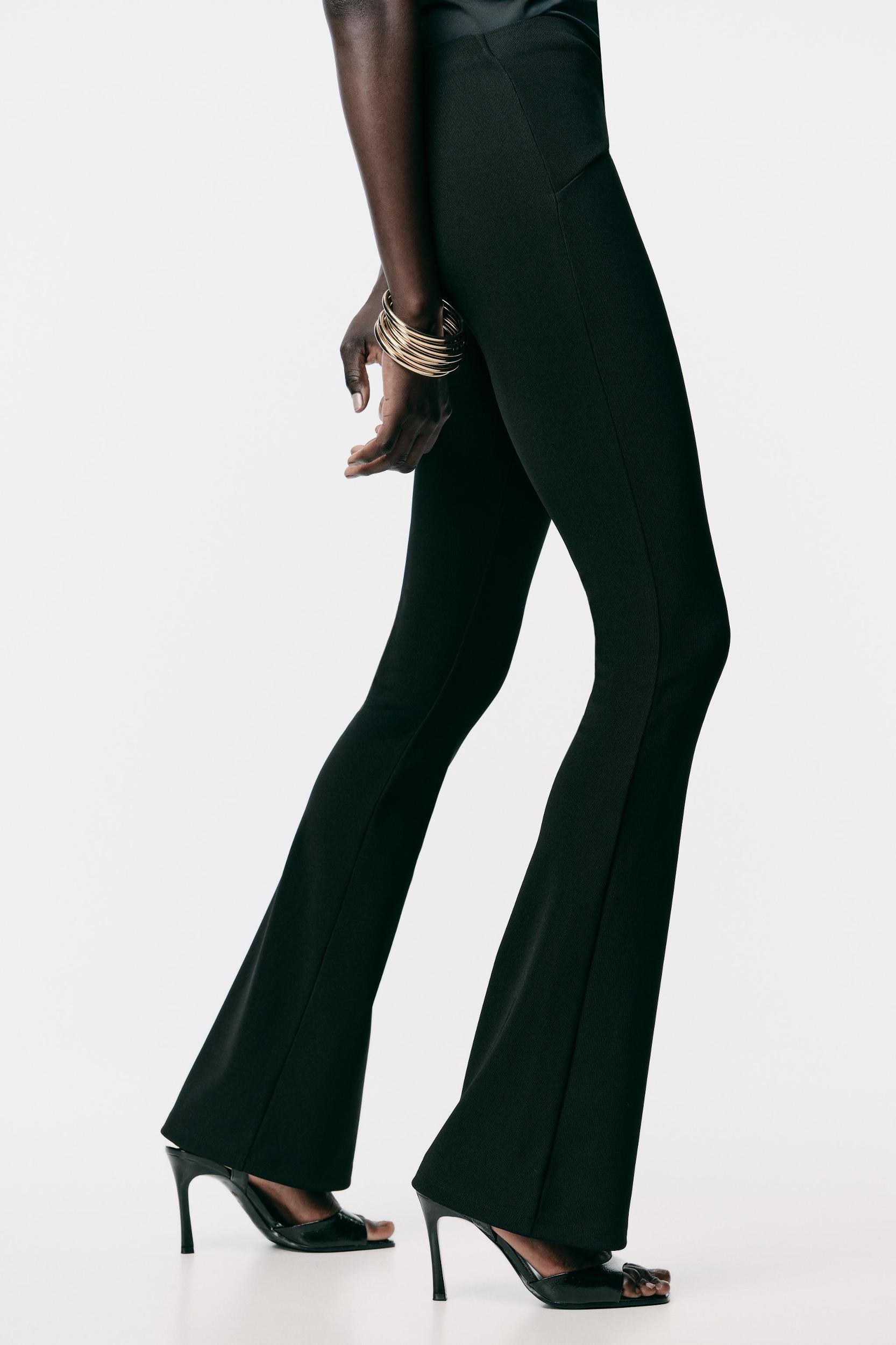 METAL APPLIQUÉ LEGGINGS Product Image