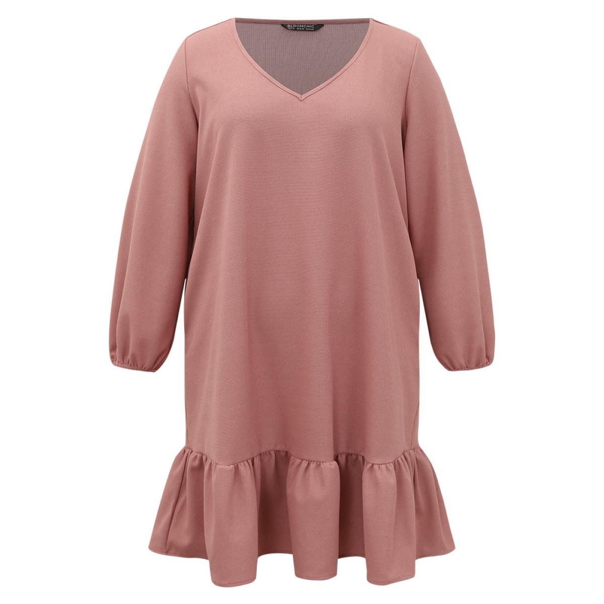Plus Size Plain Waffle Knit Pleated Texture Ruffle Hem Dress Rouge Women Casual Elastic cuffs V-neck Long Sleeve Curvy Midi Dress BloomChic 30/6X Product Image