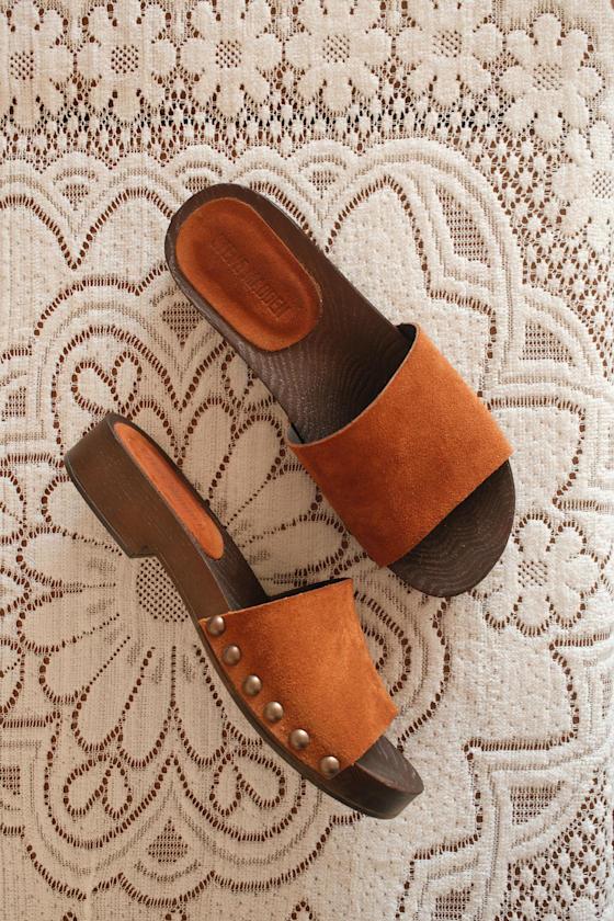 Cento Chestnut Suede Leather Slide Sandals Product Image