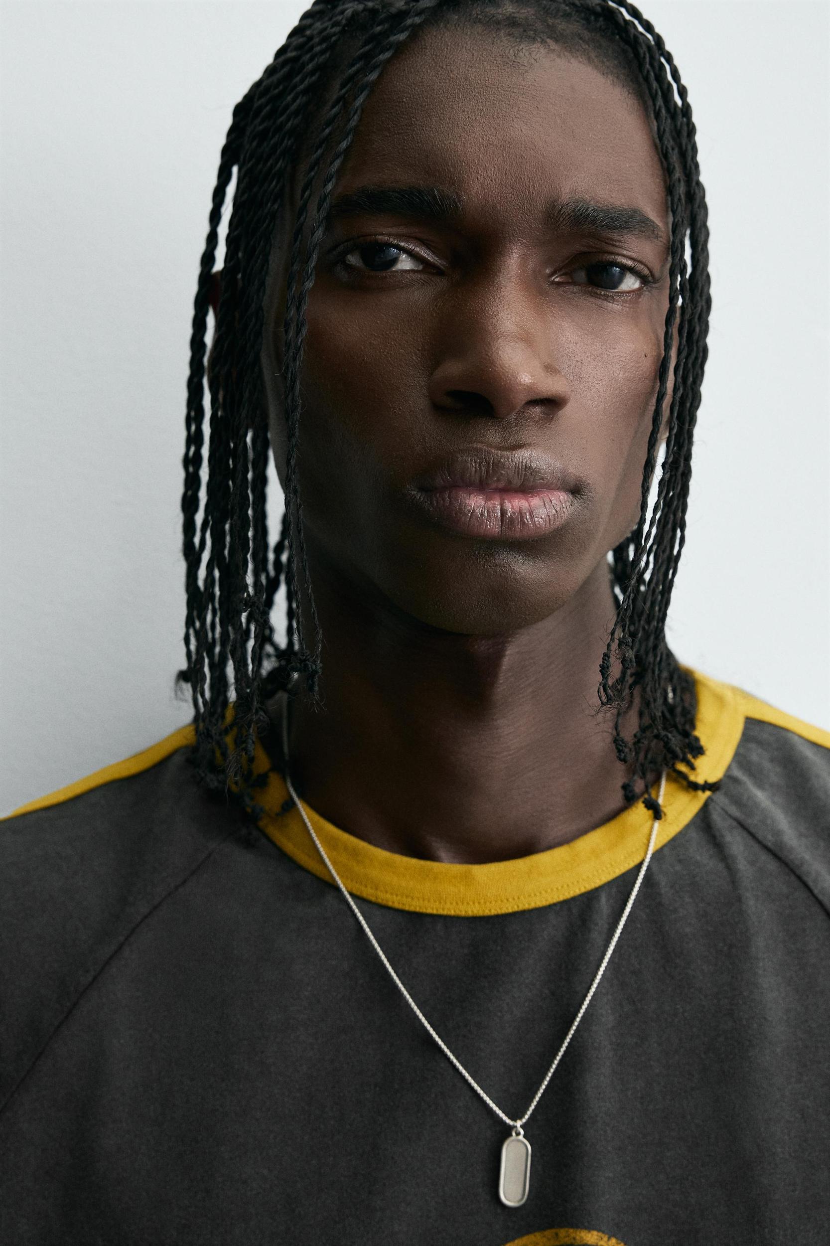 RIBBED CONTRAST TEXT T-SHIRT Product Image