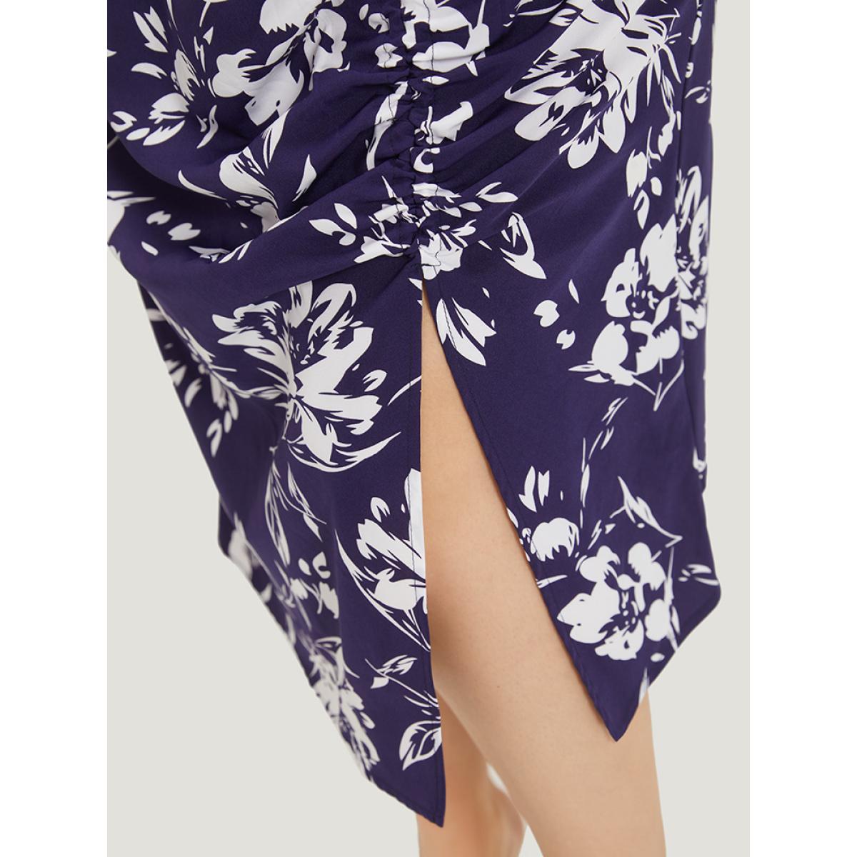 Plus Size Silhouette Floral Print Wrap Drawstring Split Hem Dress DarkBlue Women Elegant Elastic Waist V-neck Short sleeve Curvy Midi Dress BloomChic 10/M Product Image