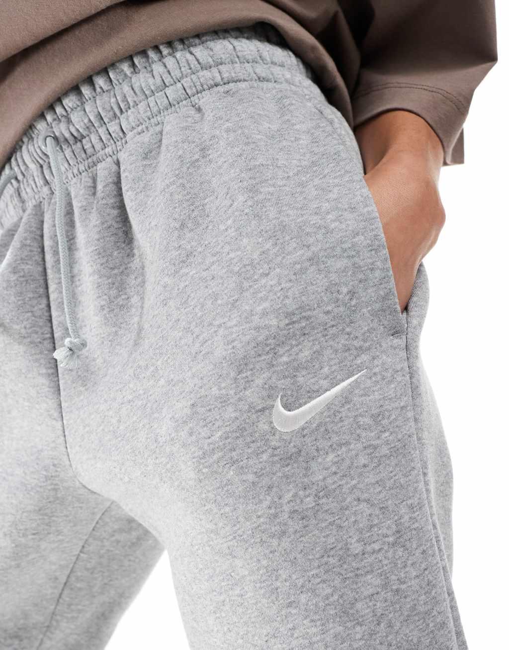 Nike Phoenix Fleece cuffed sweatpants in gray Product Image