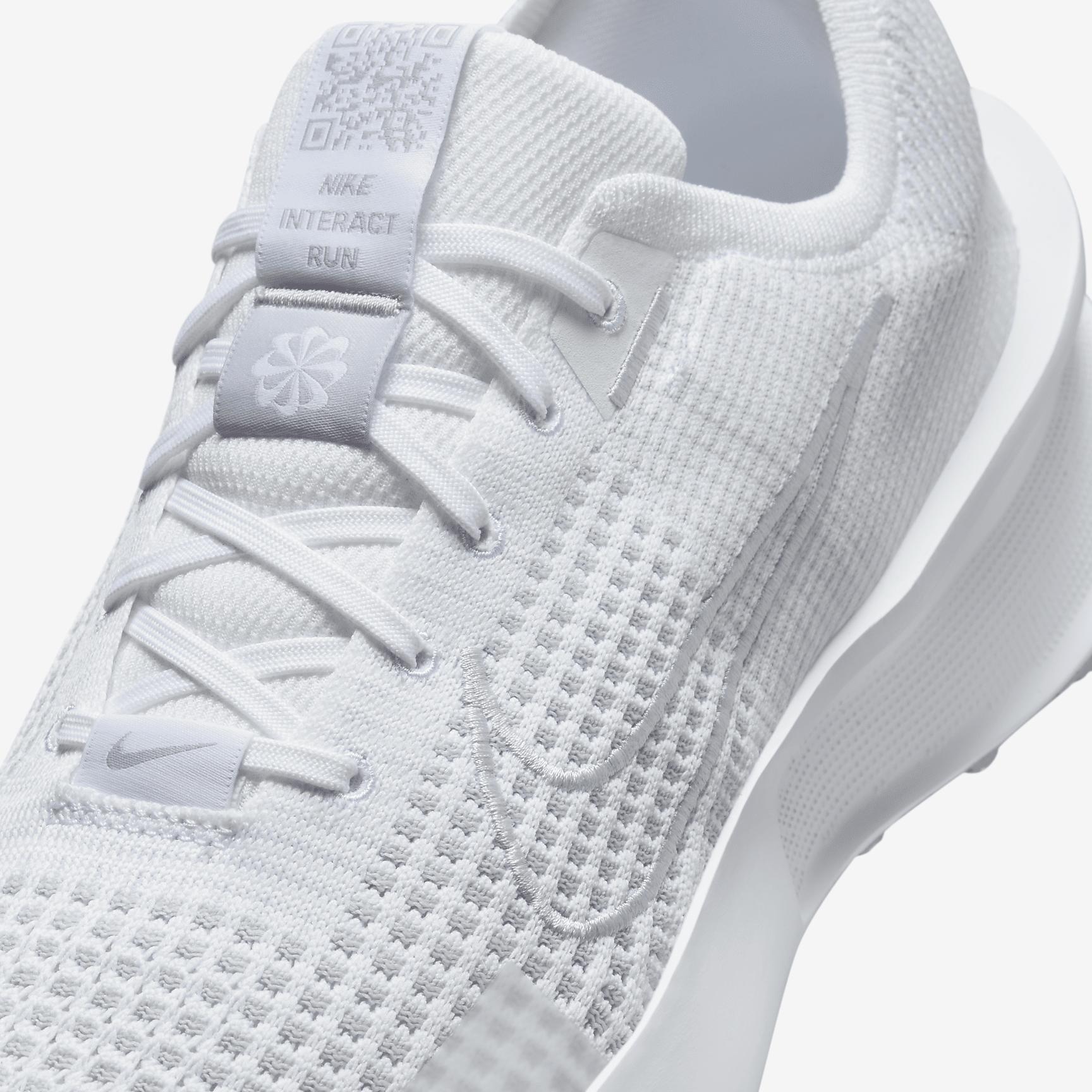 Nike Men's Interact Run Road Running Shoes Product Image