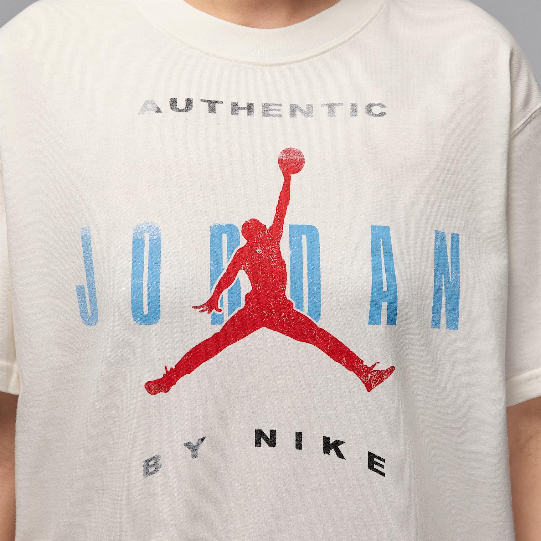 Womens Jordan Flight Graphic T-Shirt | IB9943-133 Product Image