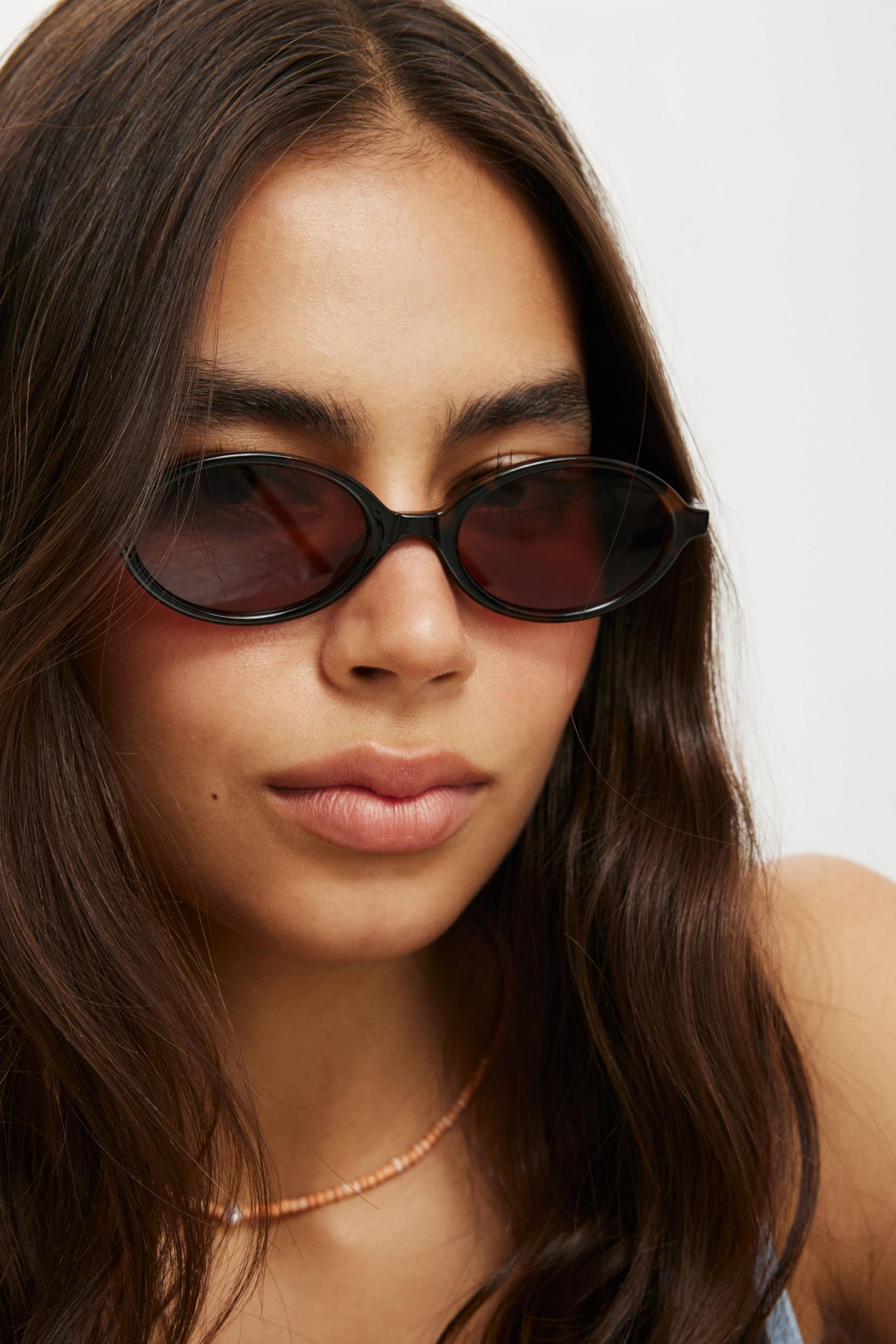 Annalise Mini Round Sunglasses Product Image