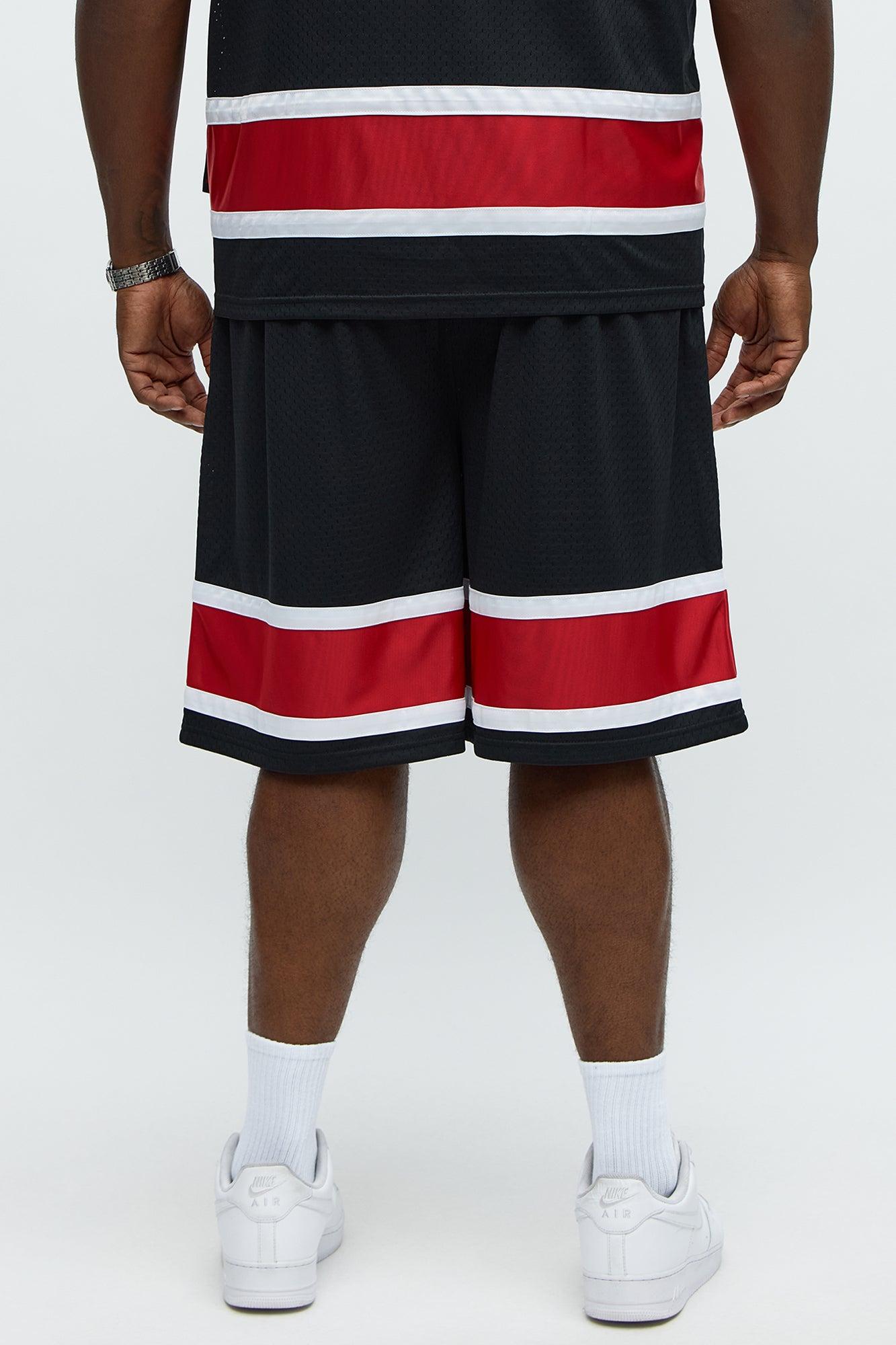 Bulls Believe The Hype Relaxed Shorts - Black Male Product Image