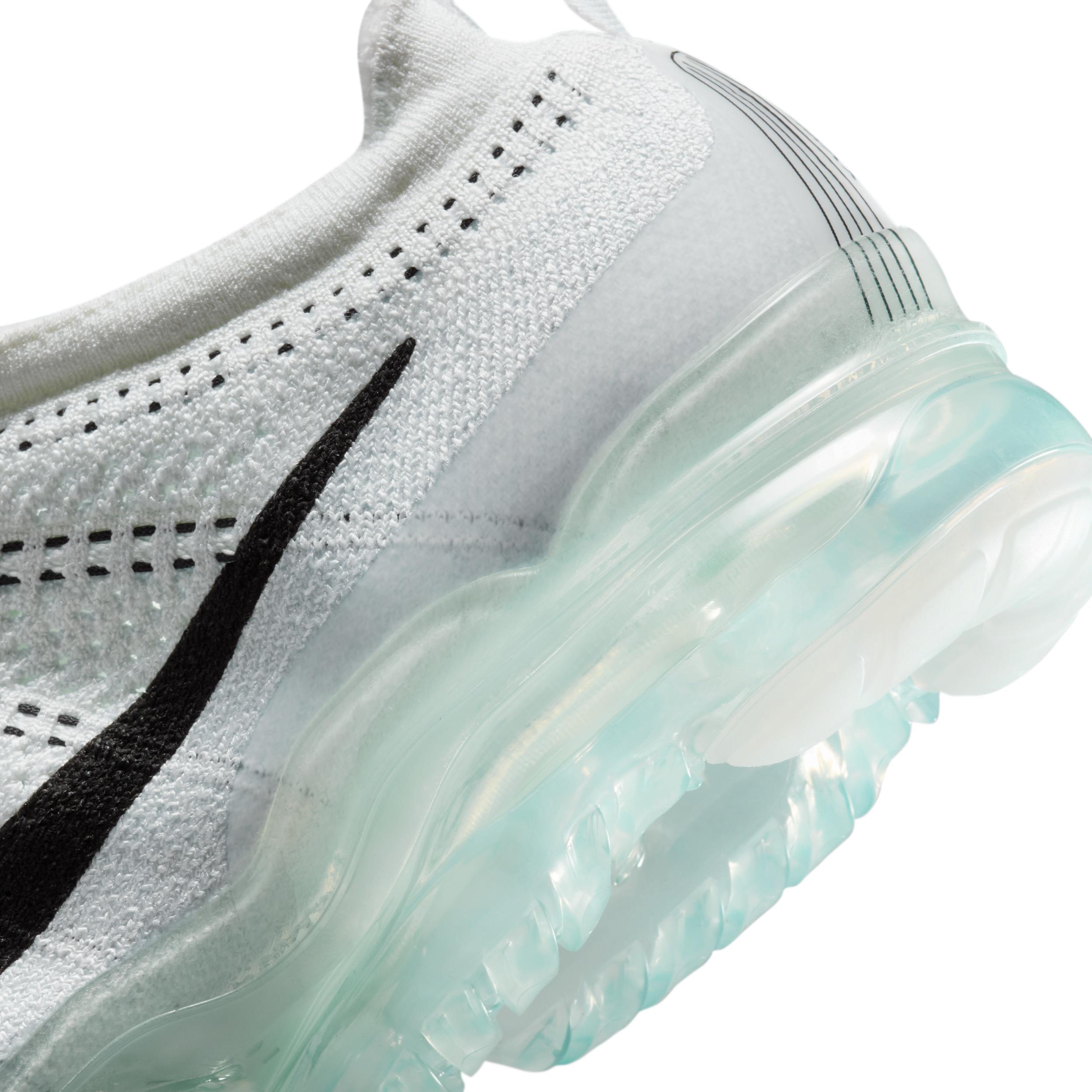 Mens Nike Air VaporMax 2023 Flyknit Running Shoes Product Image