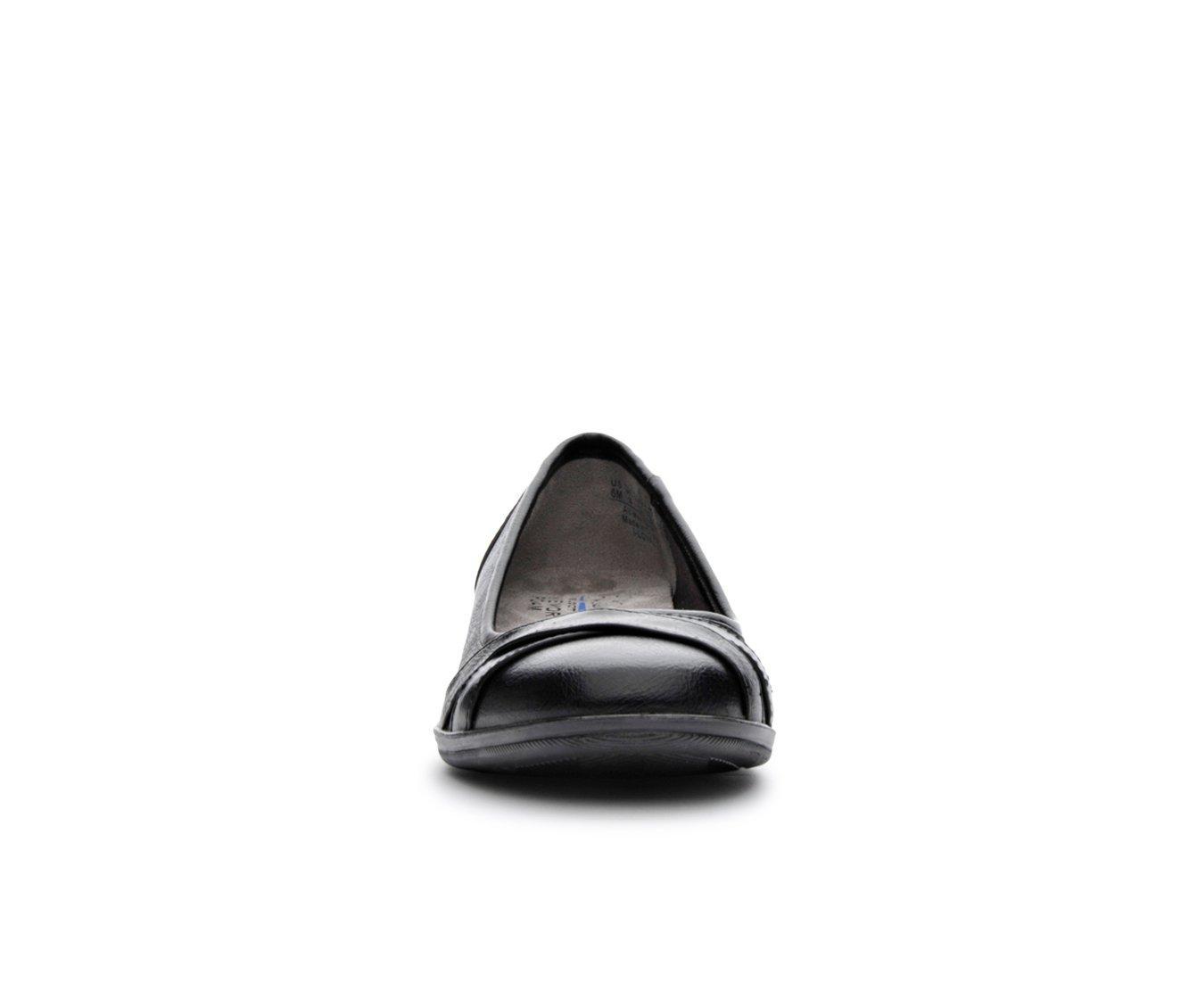 Women's LifeStride Iloyal Flats Product Image