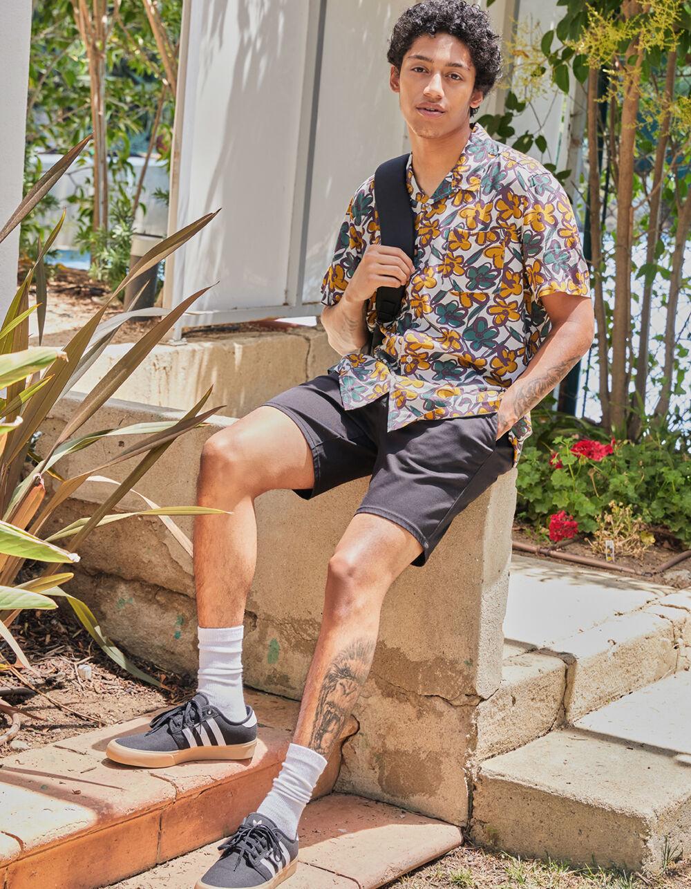 RSQ Mens Short 7" Chino Shorts - BLACK Product Image