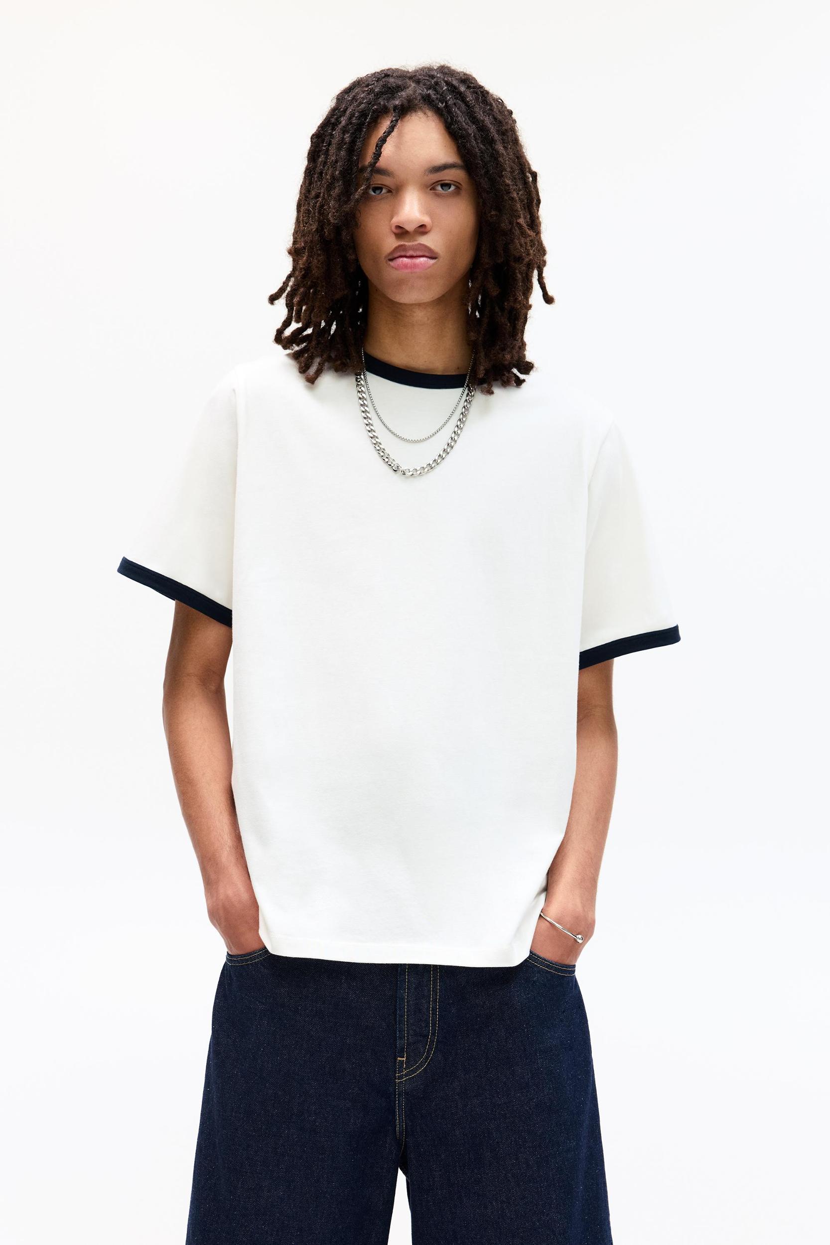 T-shirt with contrast ribbed trims Product Image