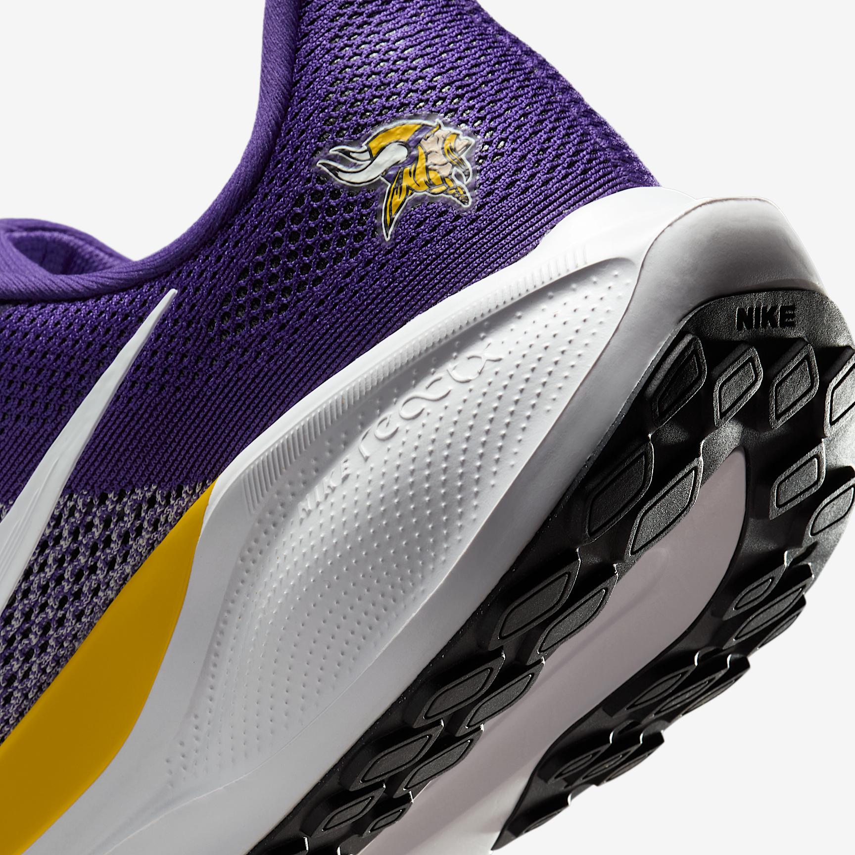 Minnesota Vikings Pegasus 41 Nike Men's NFL Road Running Shoes Product Image
