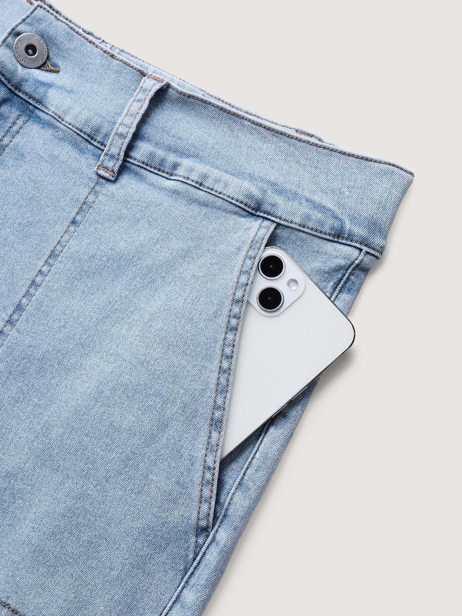 Stretchy Waist Boyfriend Jeans Female Product Image