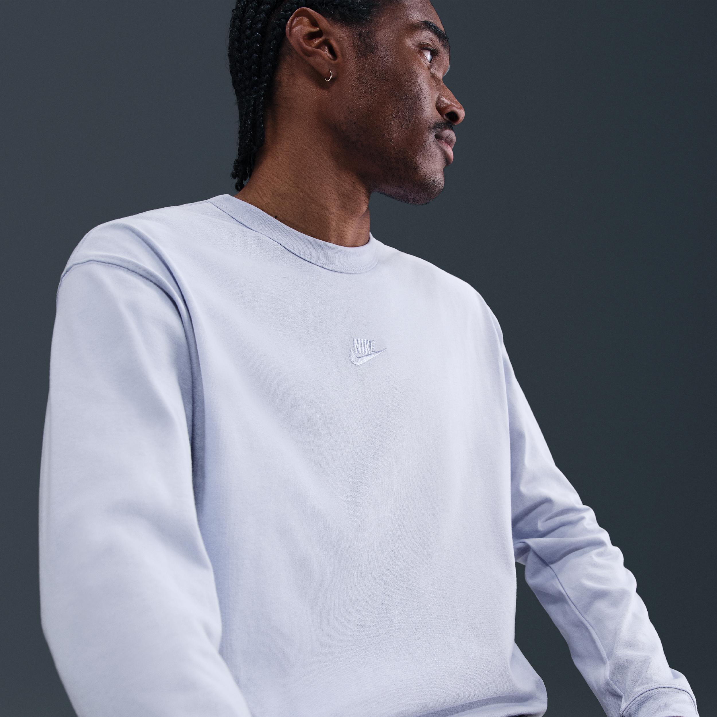Men's Nike Sportswear Premium Essentials Long-Sleeve T-Shirt Product Image