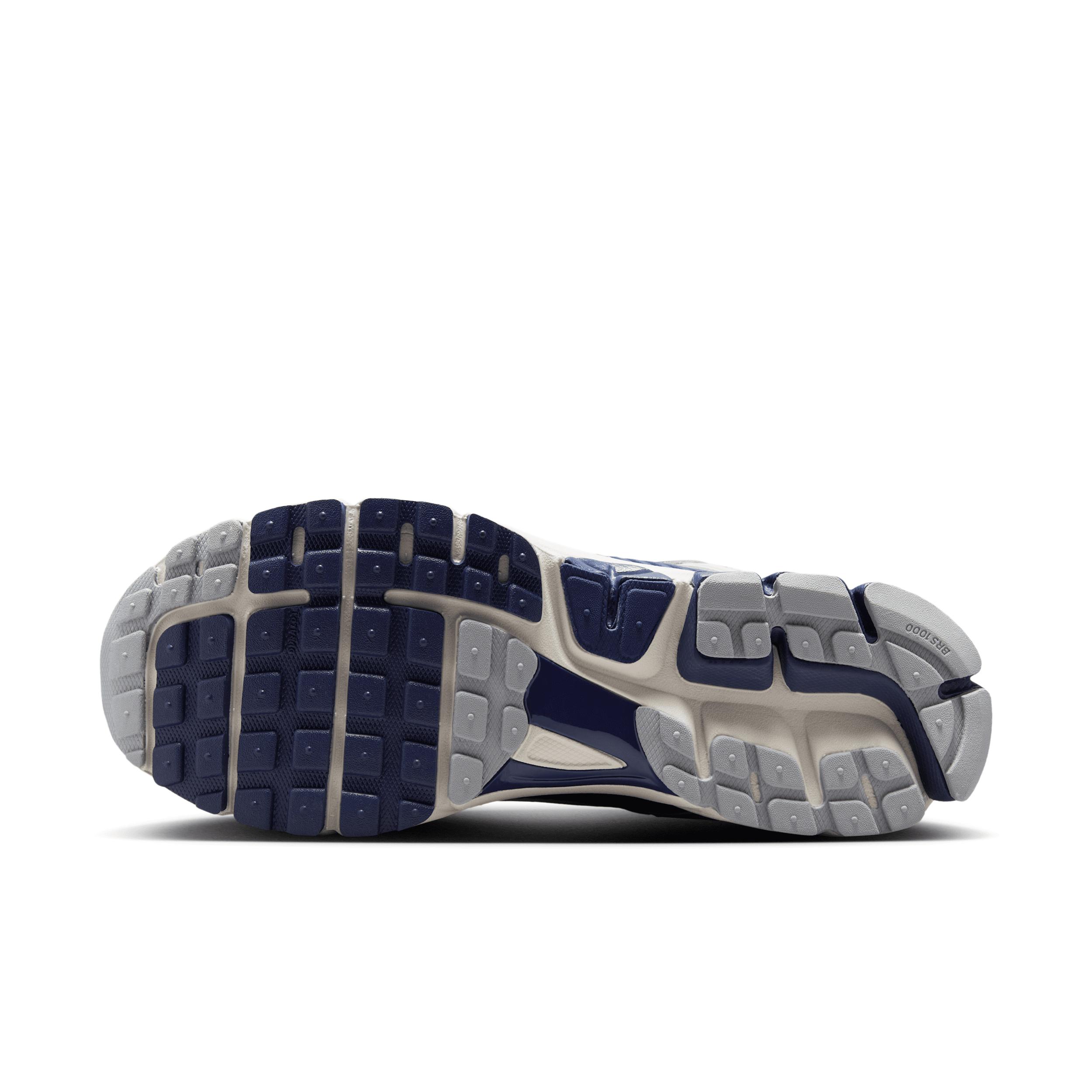 Nike Mens Zoom Vomero 5 Shoes | IB4004-701 Product Image