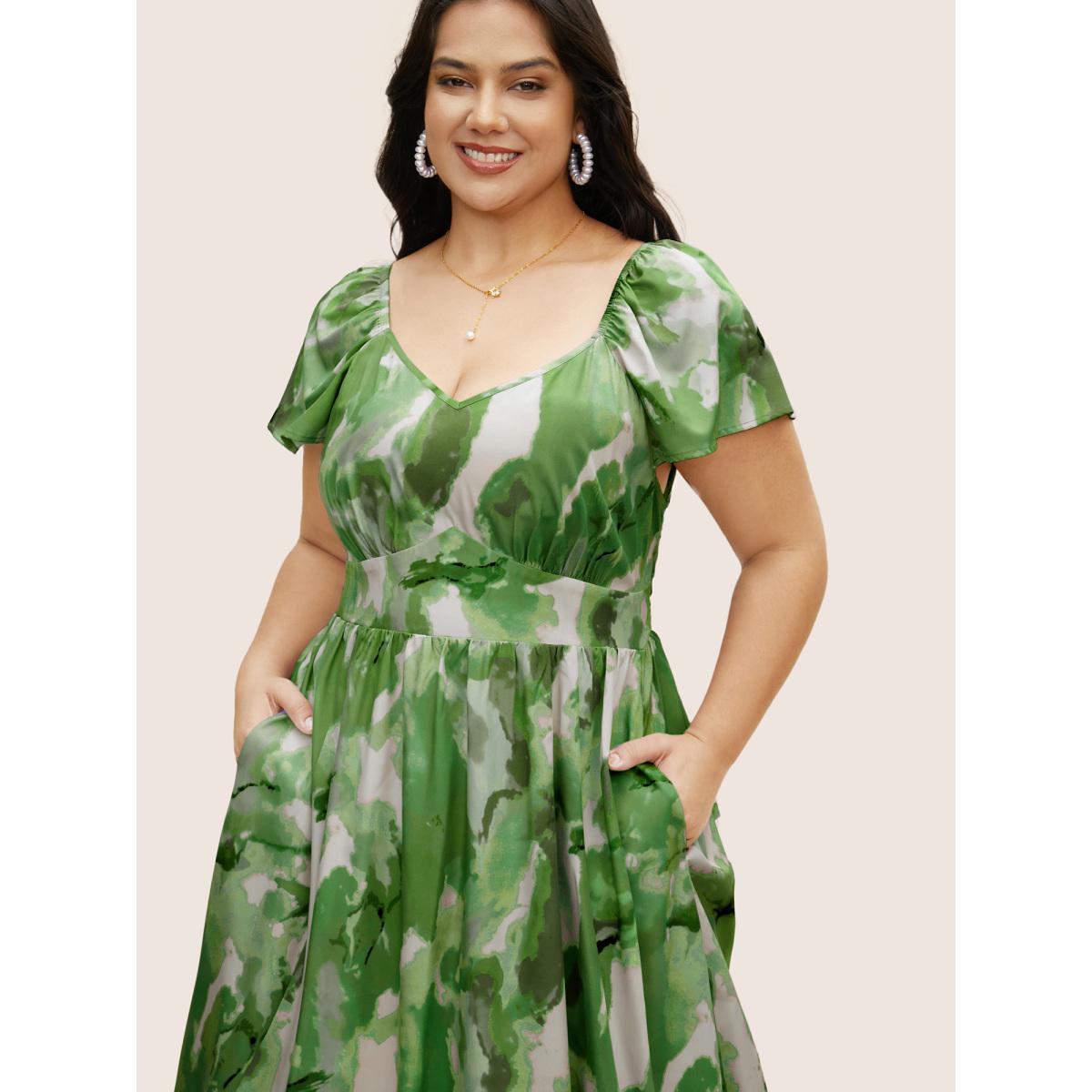 Plus Size Watercolor Floral Bubble Hem Pockets Dress Truegreen Women Elegant Gathered Heart neckline Cap Sleeve Curvy BloomChic 22-24/3X Product Image
