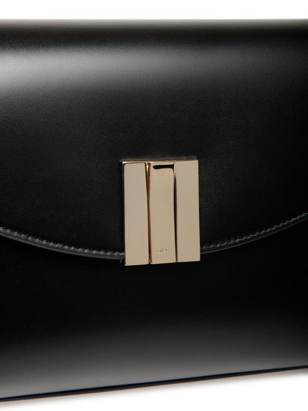 Ollam leather shoulder bag Product Image