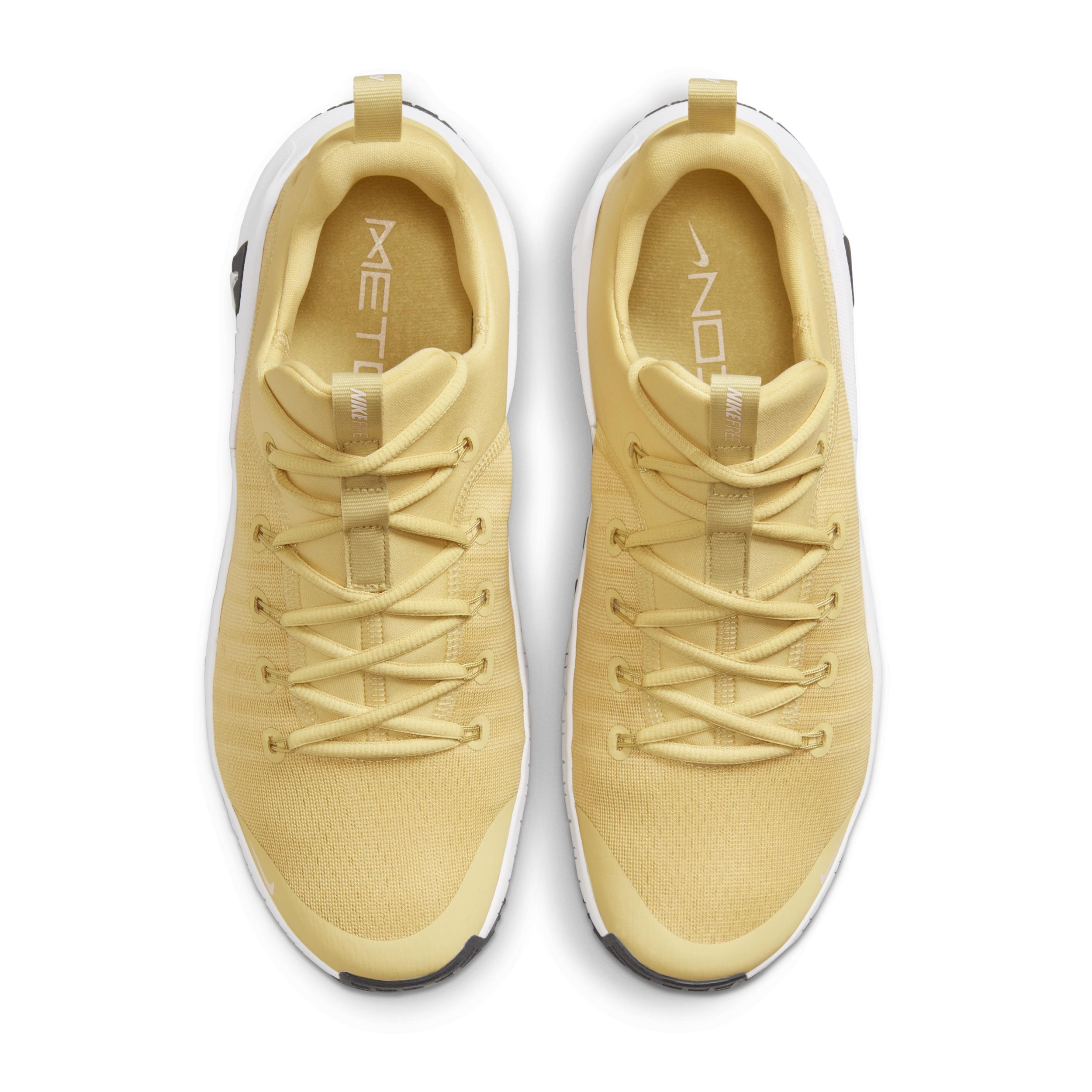 Nike Mens Free Metcon 6 Workout Shoes | HM3754-701 Product Image