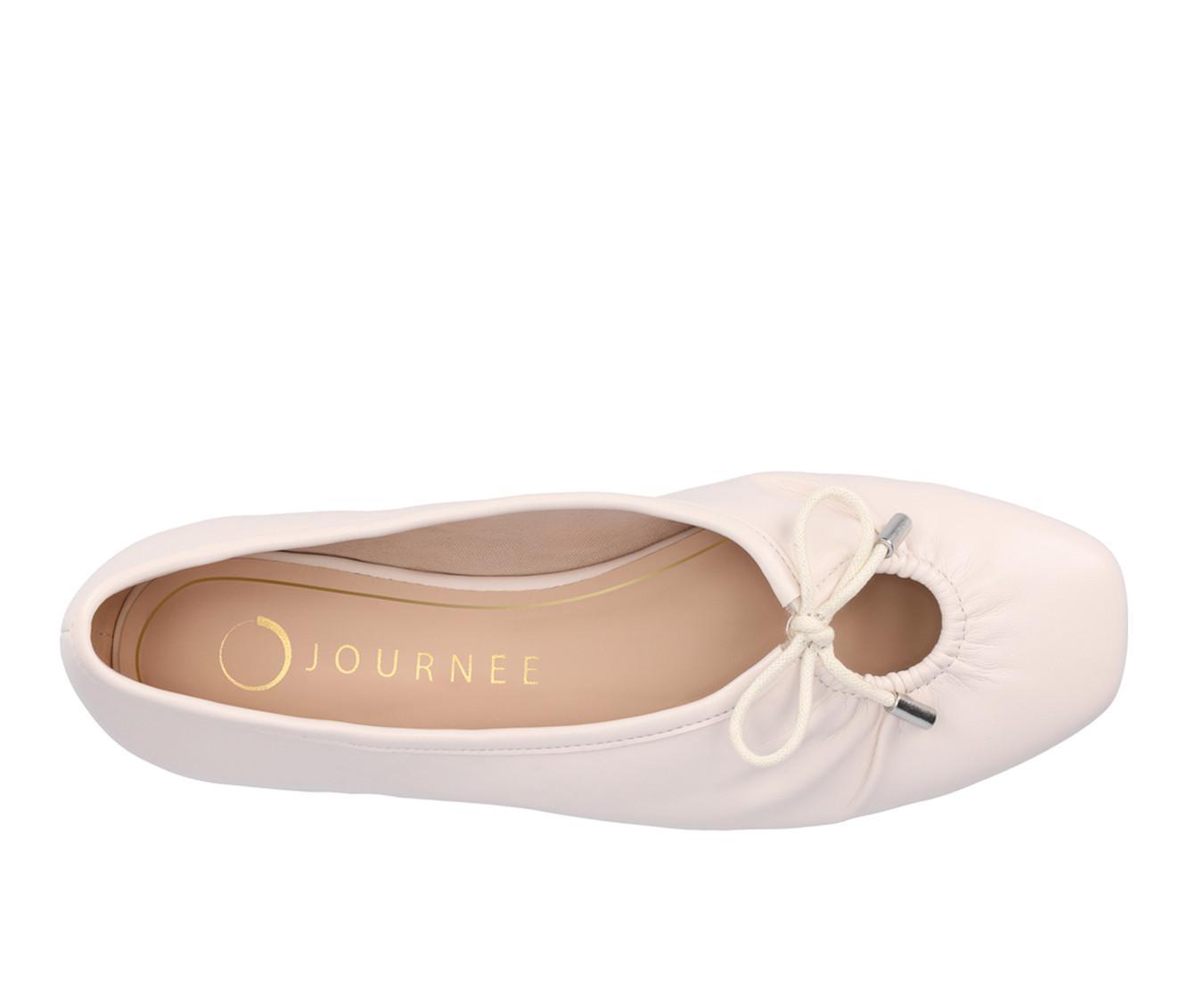 Women's Journee Collection Callee Flats Product Image