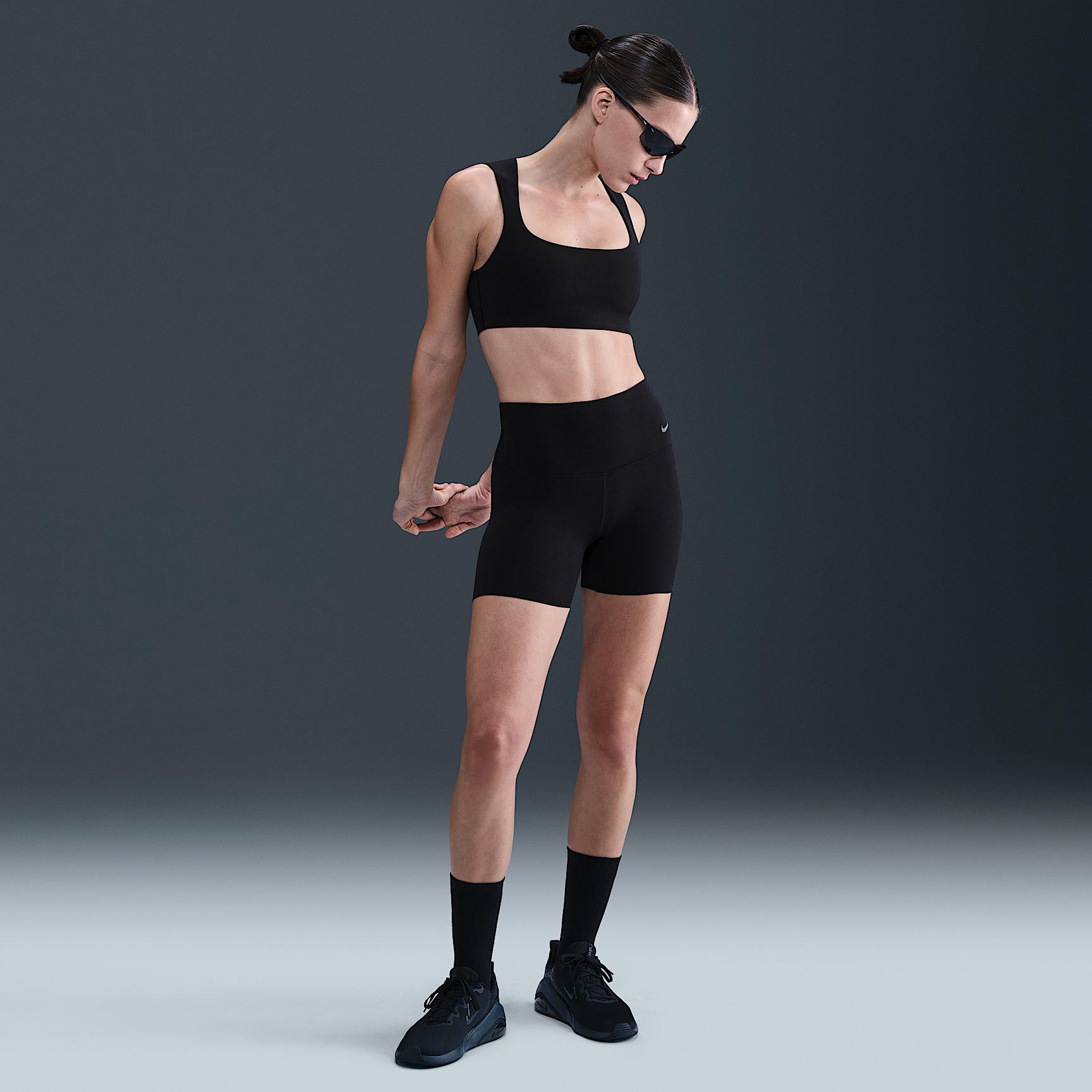 Nike Womens Zenvy Light-Support Lightly Lined Sports Bra | HQ3956-010 Product Image