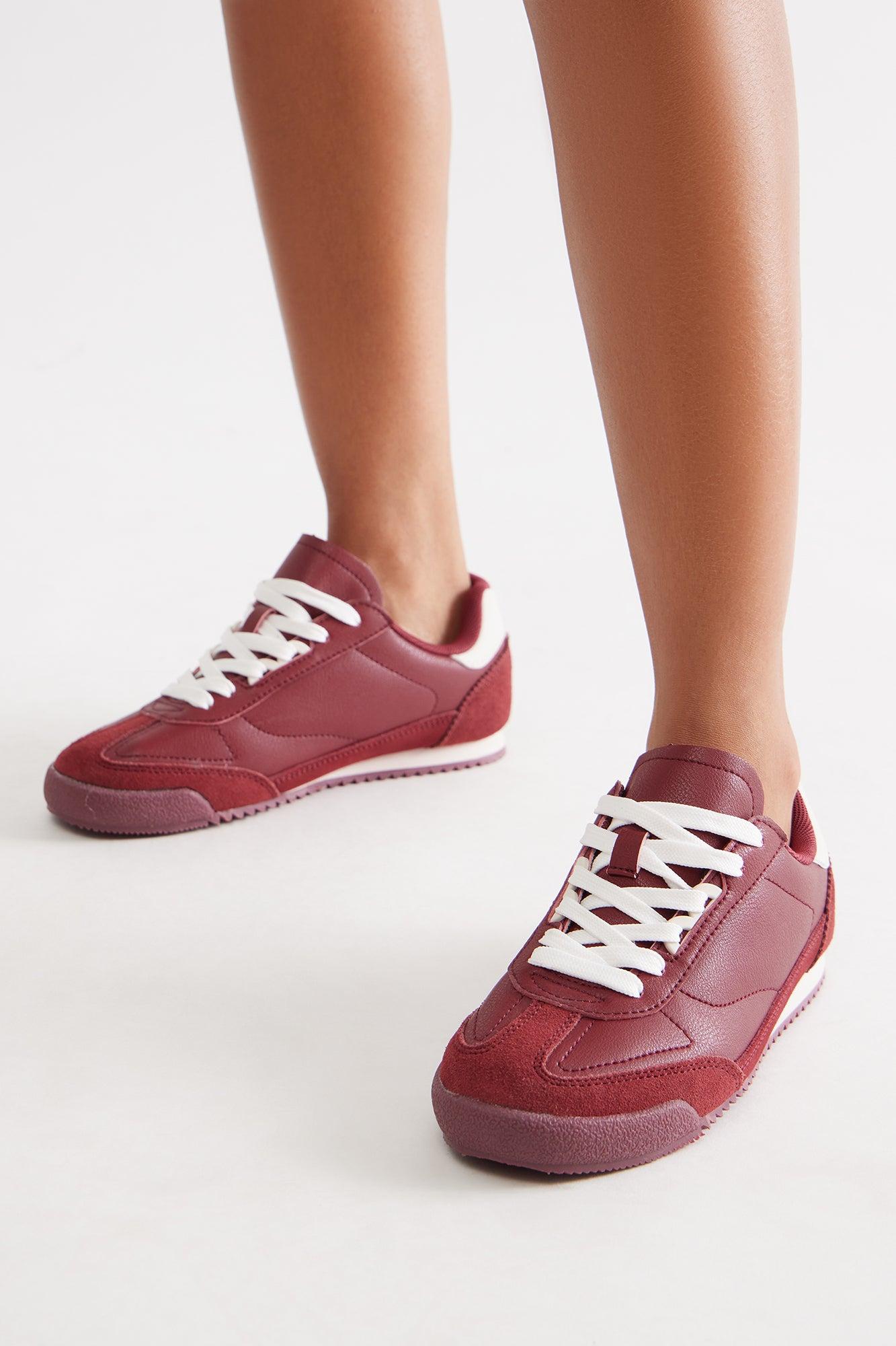 Justin Low Top Sneakers - Burgundy Female Product Image