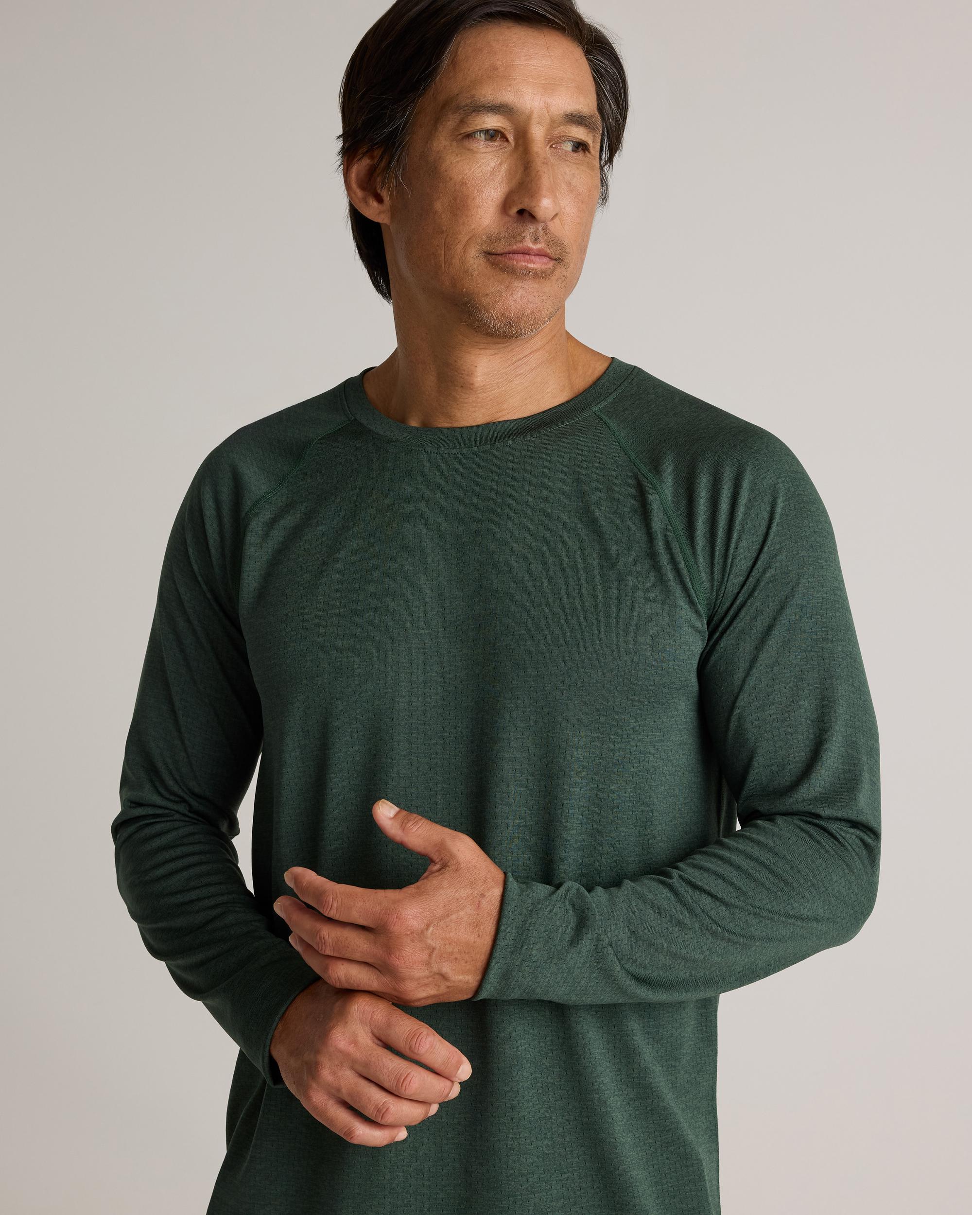Quince | Men's Mesh Performance Training Long Sleeve T-Shirt Recycled Polyester Product Image