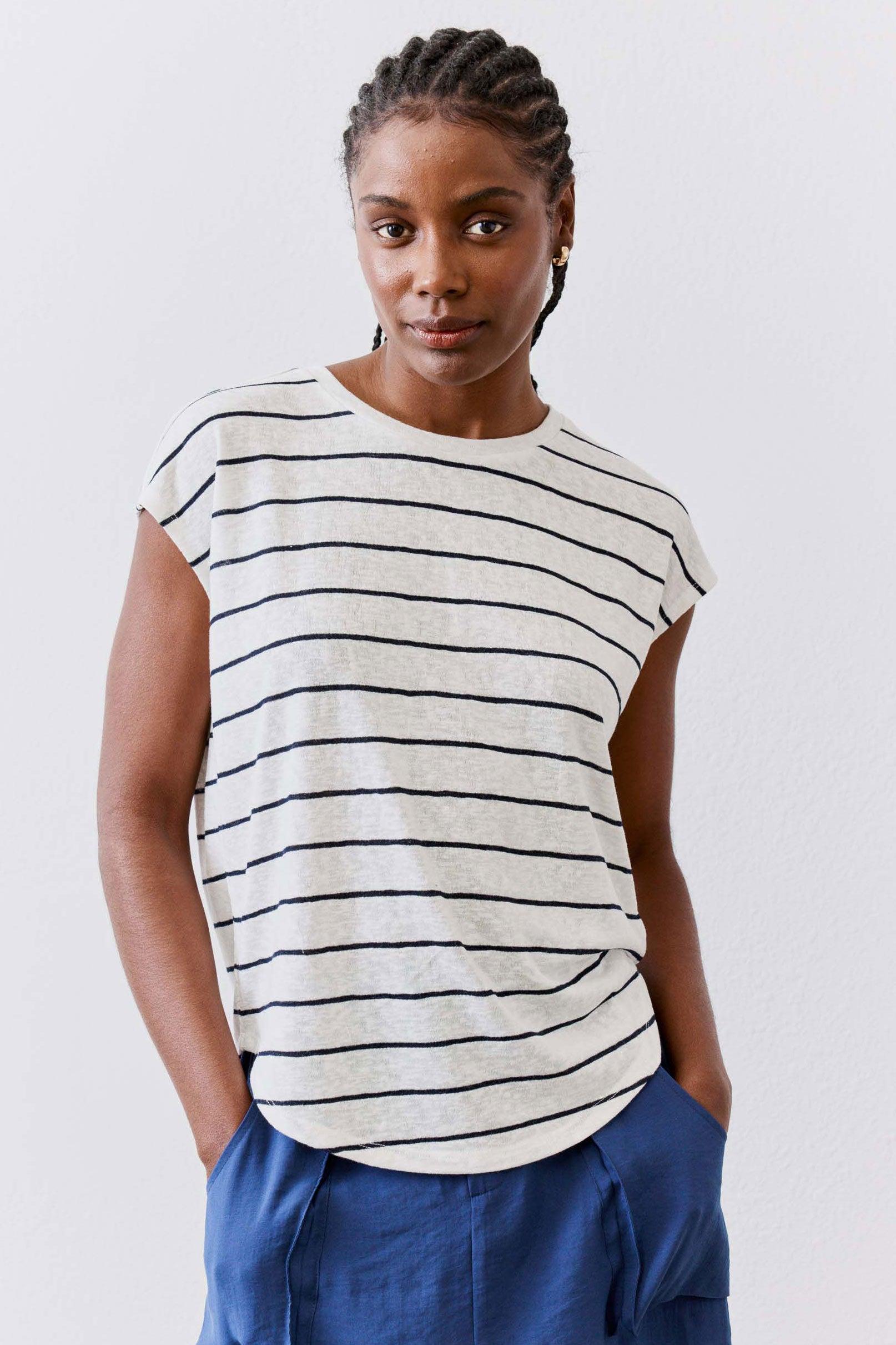 The Tuck-In Tee Product Image