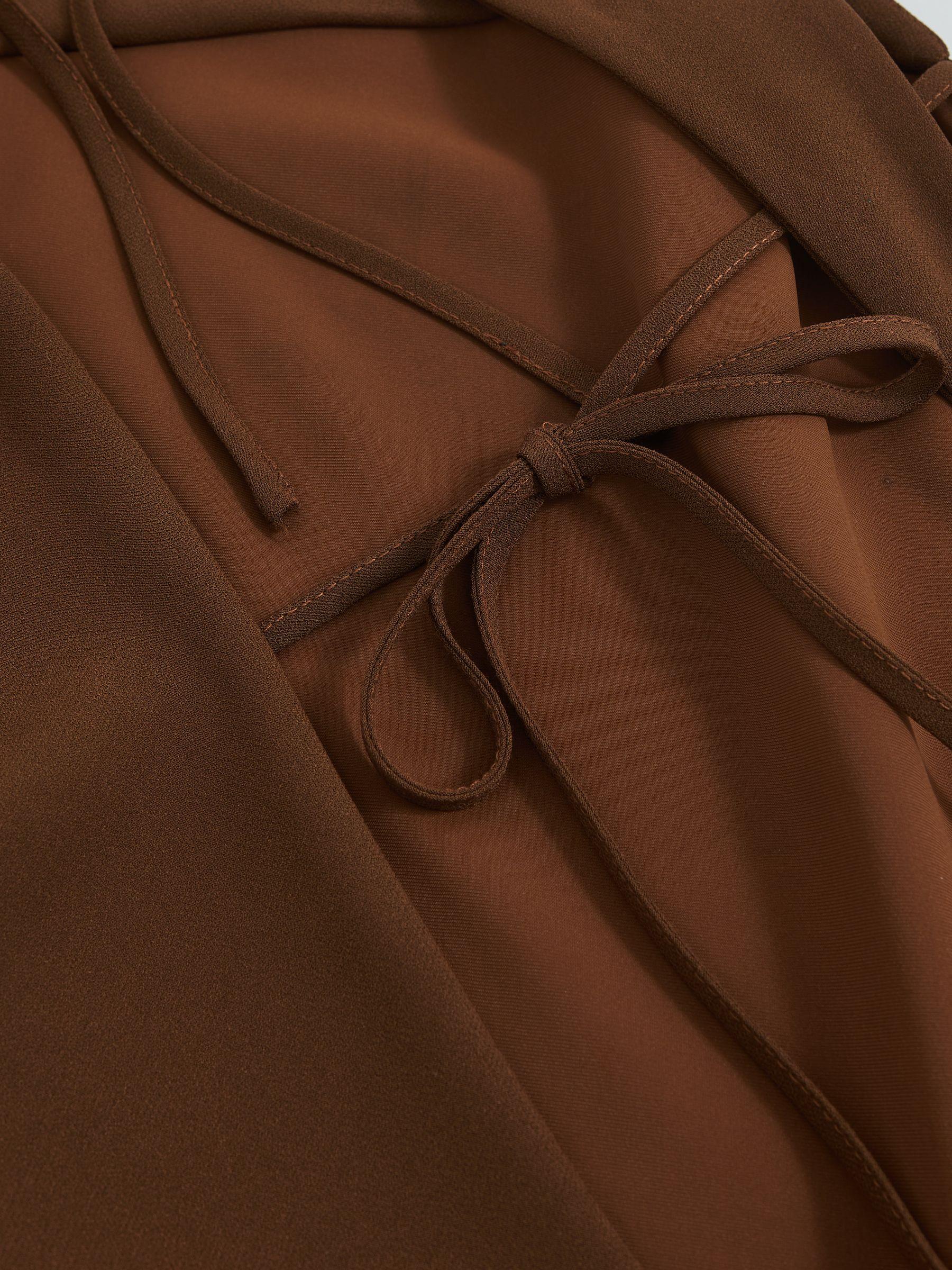 Petite Mid-Rise Straight-Leg Jeans in Mid Blue Product Image