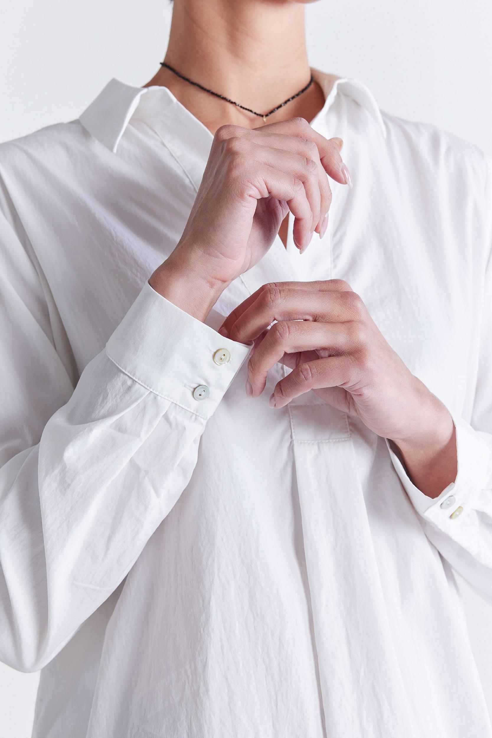 The Weekender Light Poplin Tunic Product Image