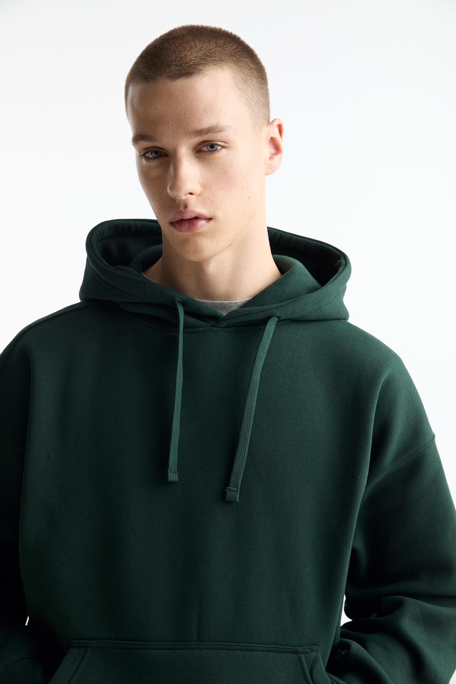 Basic hooded sweatshirt Product Image