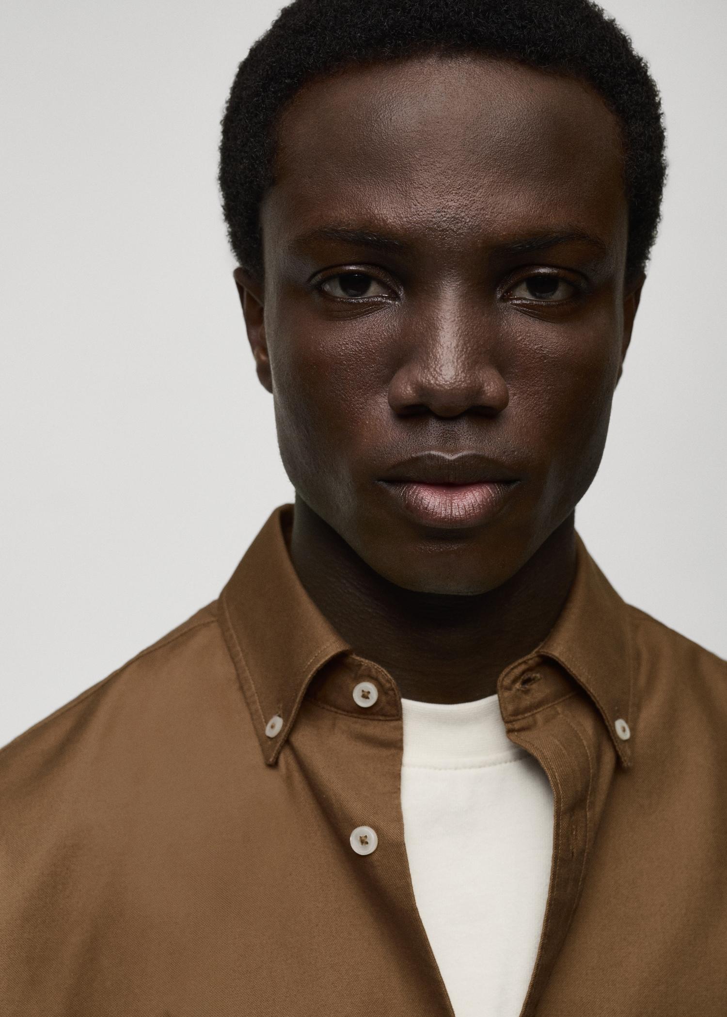 100% cotton Oxford shirt - Men | MANGO USA Product Image