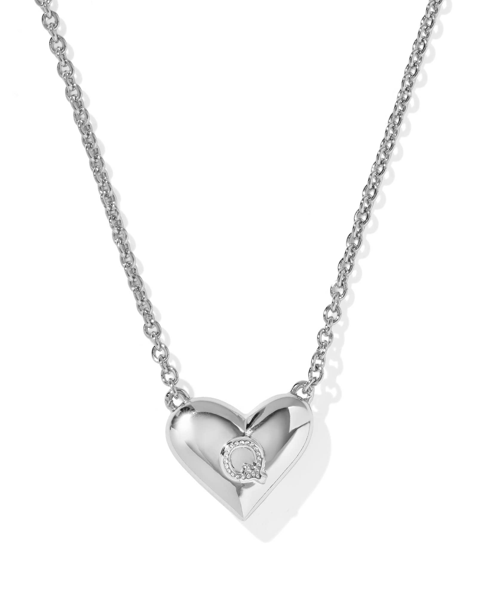 Ari Heart Letter Q Silver Short Pendant Necklace Product Image