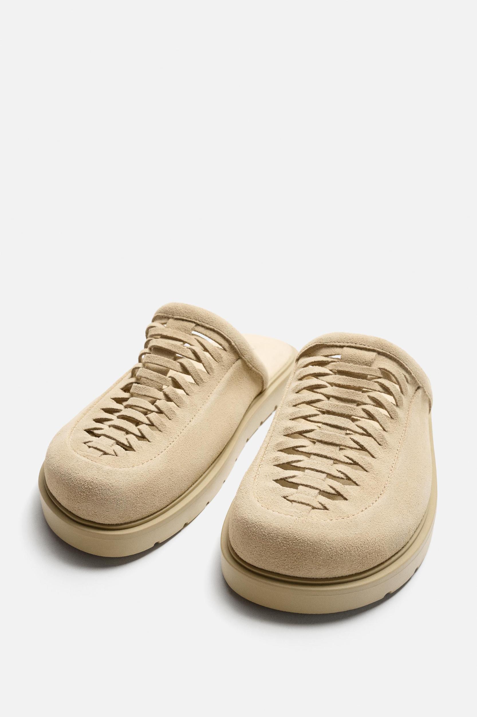 BRAIDED LEATHER CLOGS Product Image