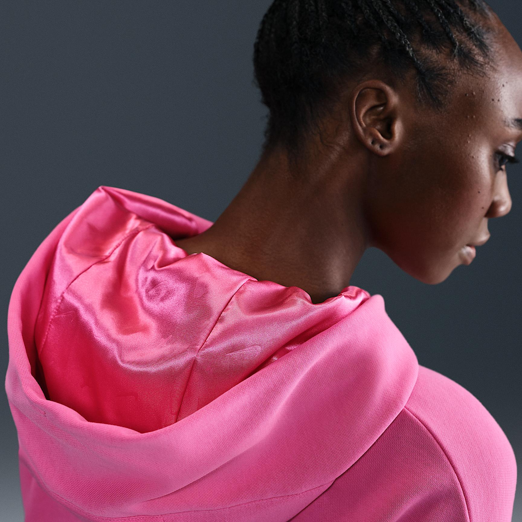 Nike Women's A'ja Wilson Oversized Cropped Basketball Hoodie Product Image
