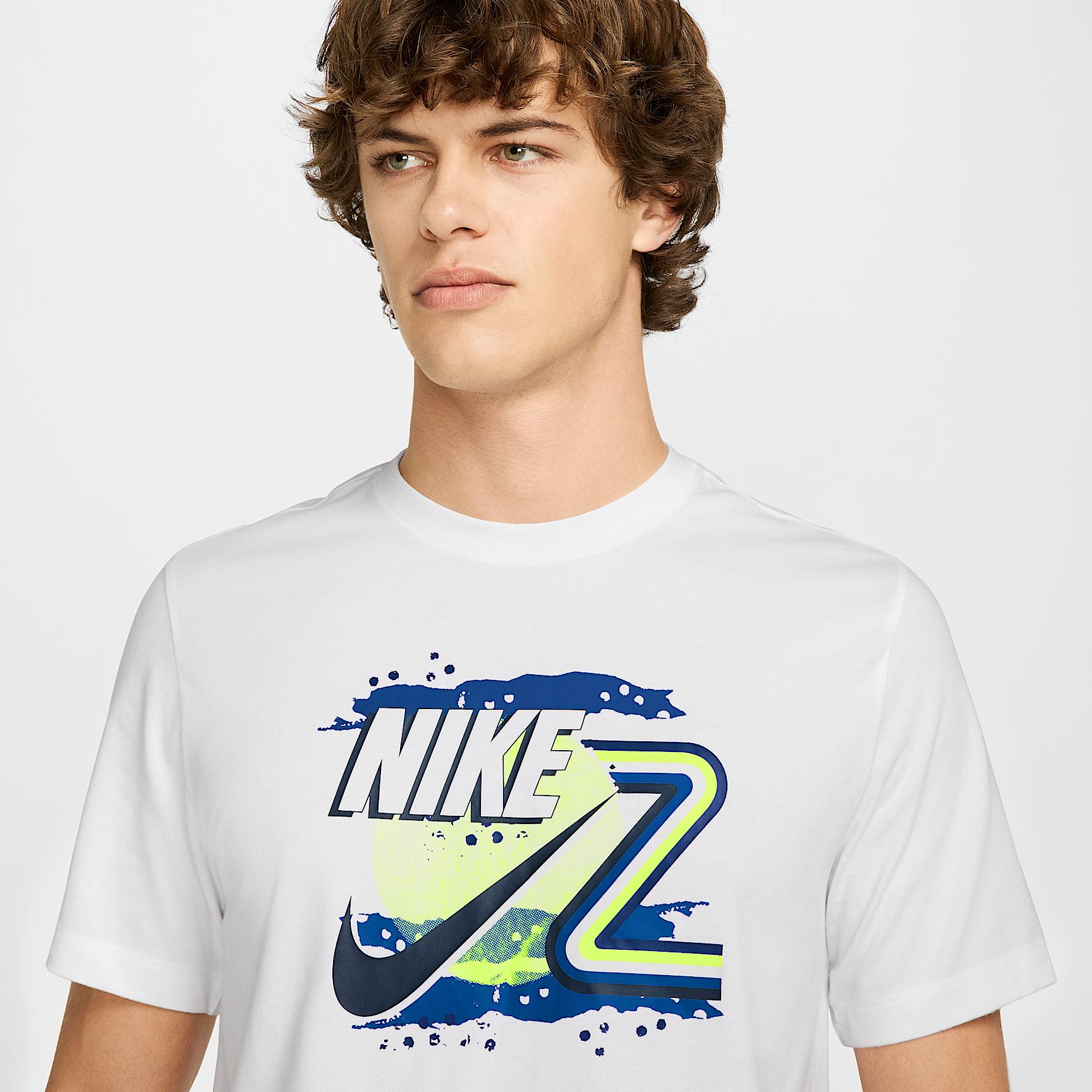 NikeCourt Men's Dri-FIT Tennis T-Shirt Product Image