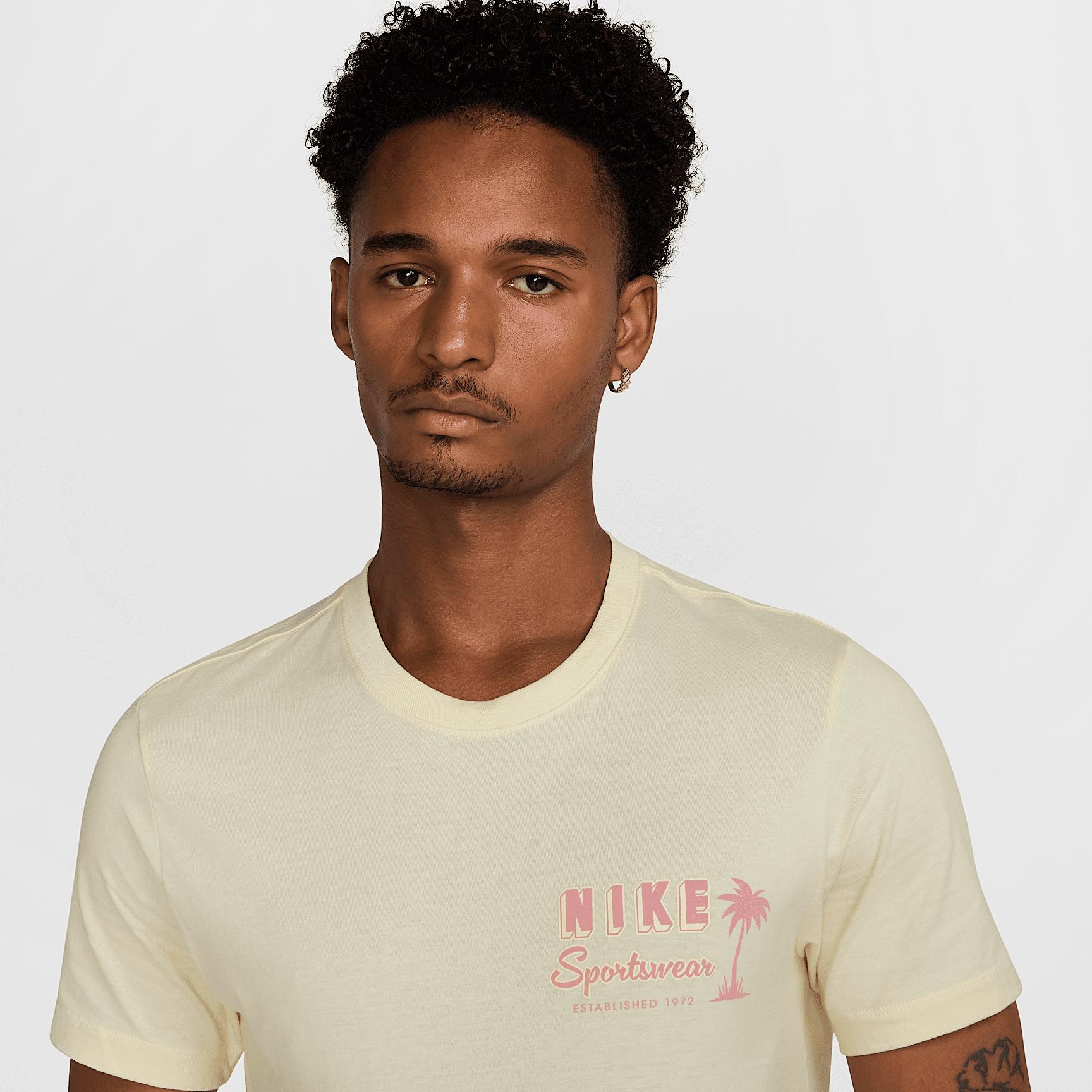 Nike Sportswear Men's Crew-Neck T-Shirt Product Image
