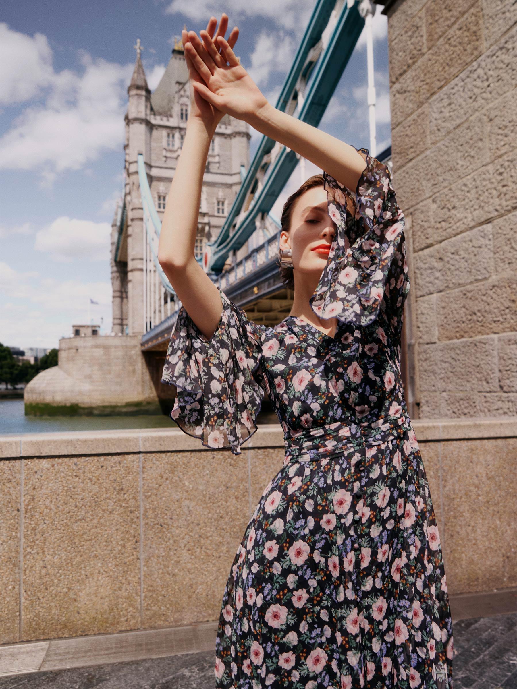 10MM Mulberry Silk Floral Print Women V-Neck Maxi Dress Product Image