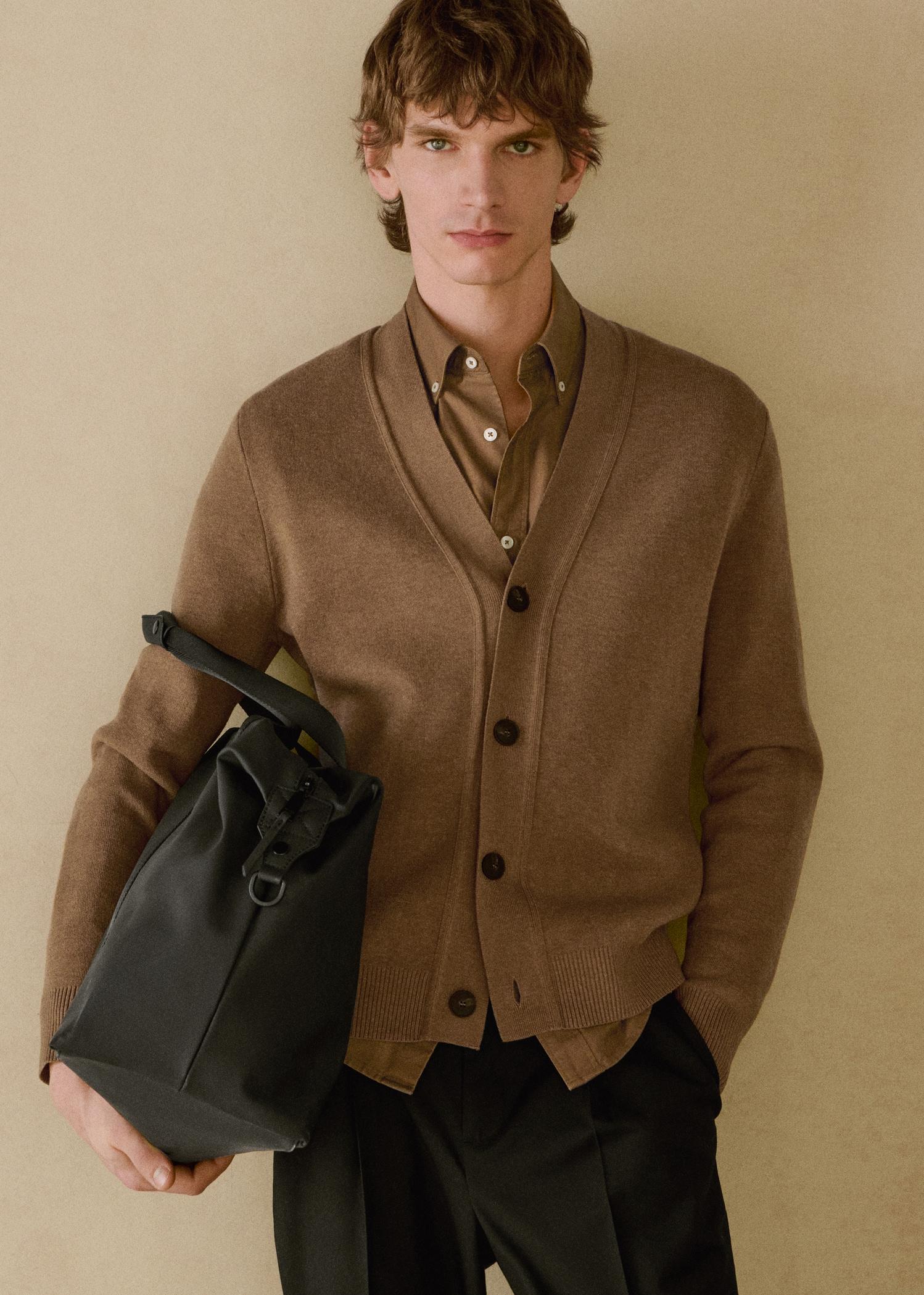 Knitted button cardigan - Men | MANGO USA Product Image