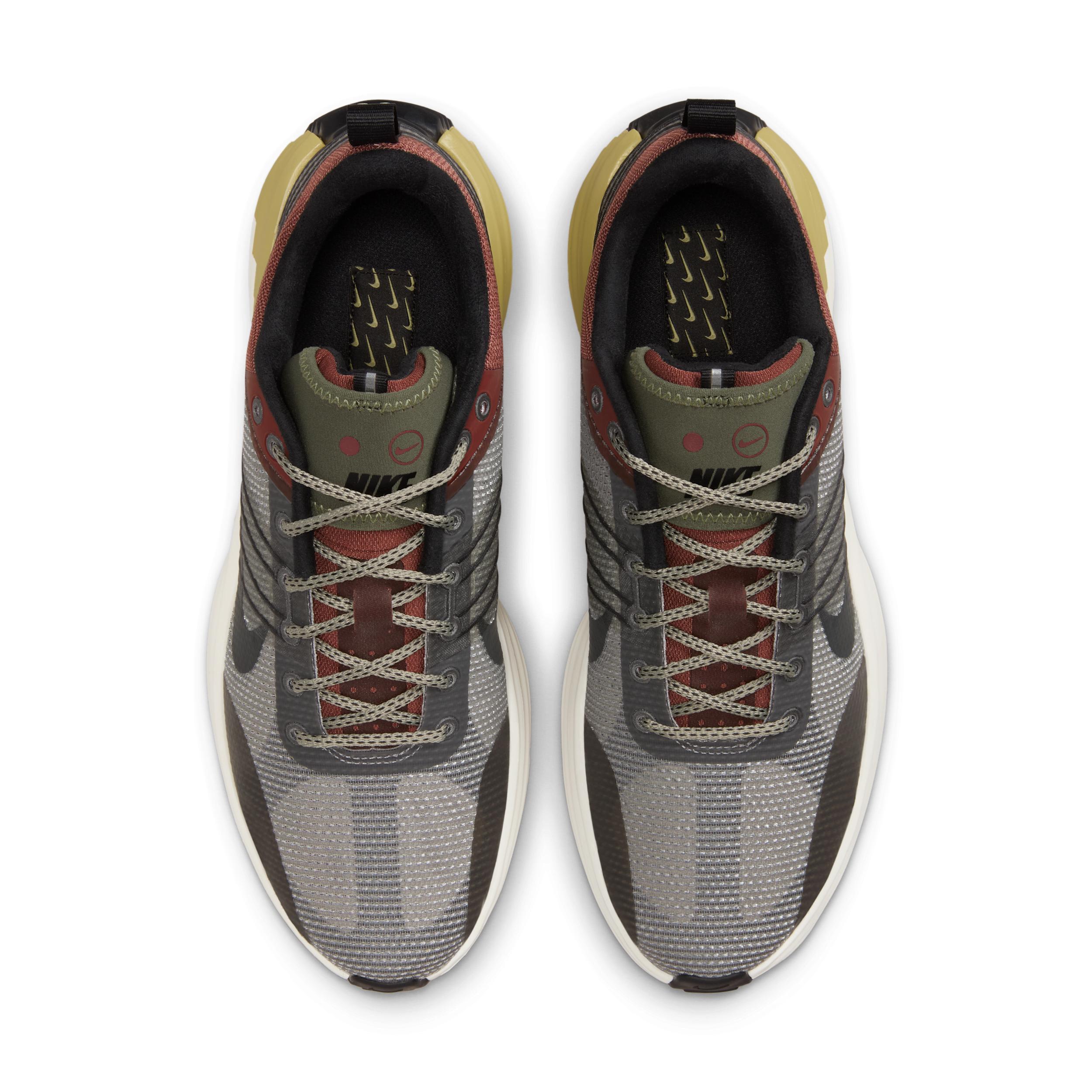 Mens Nike Lunar Roam Premium Casual Shoes Product Image